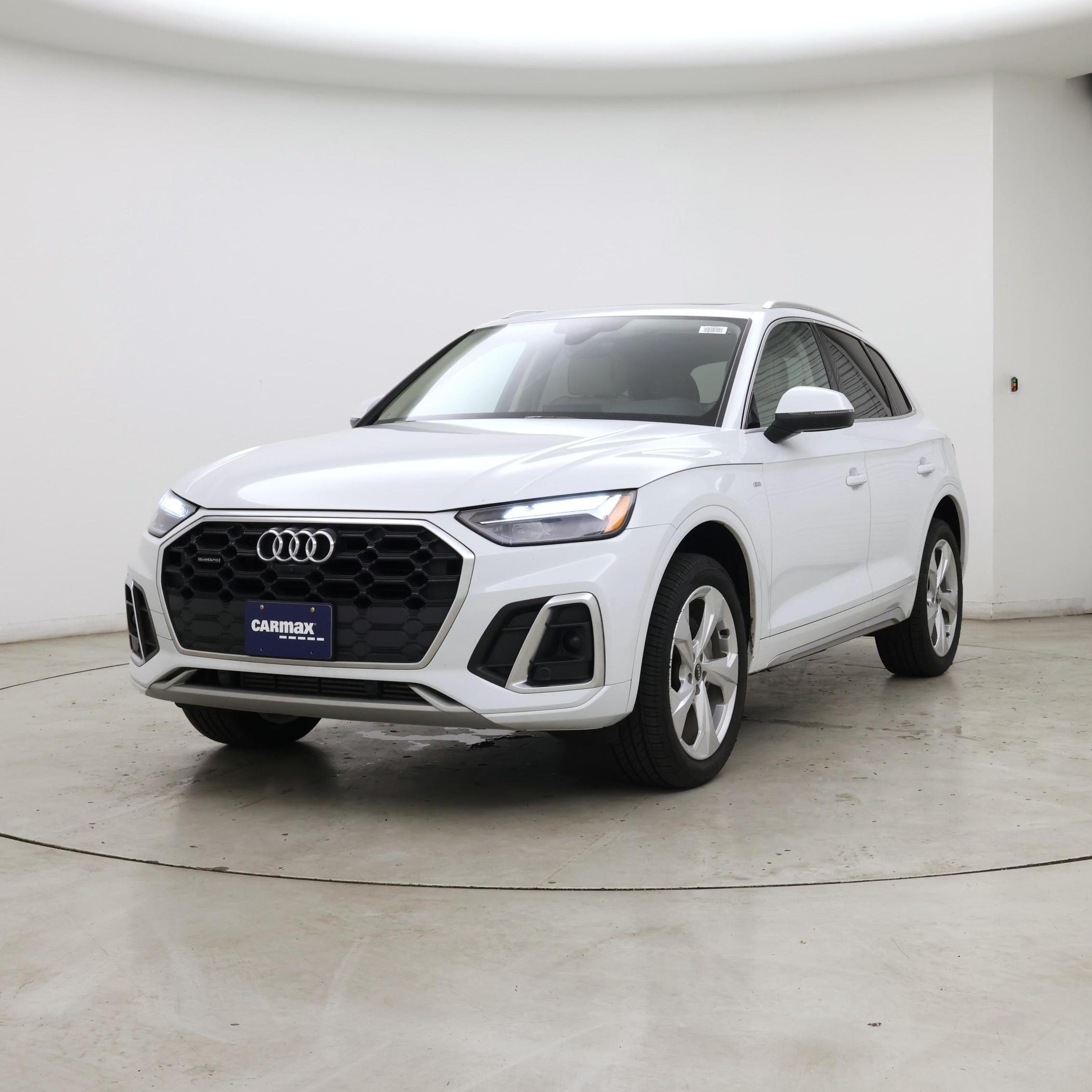 Thumbnail: 2023 Audi Q5 - 4
