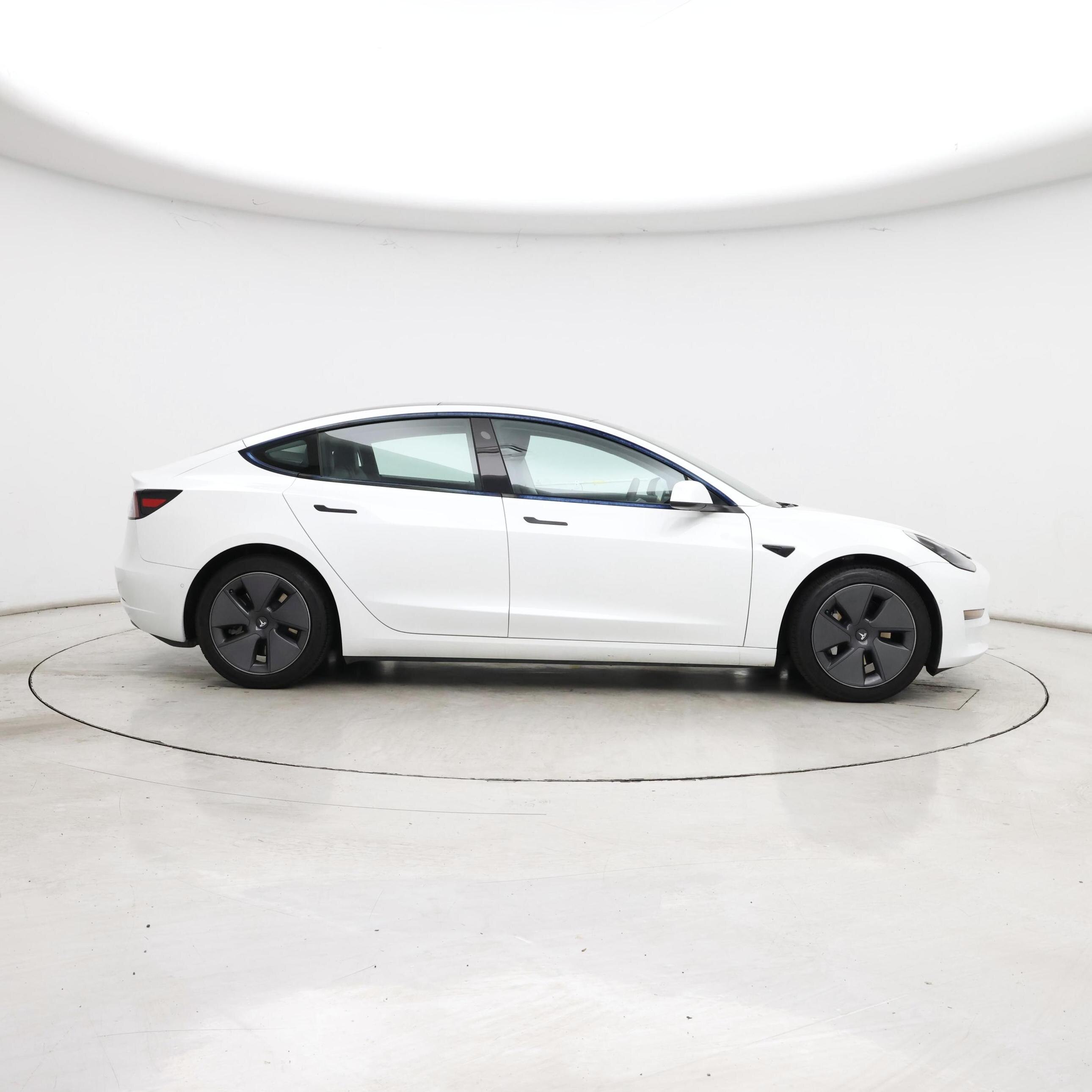 Thumbnail: 2021 Tesla Model 3 - 7