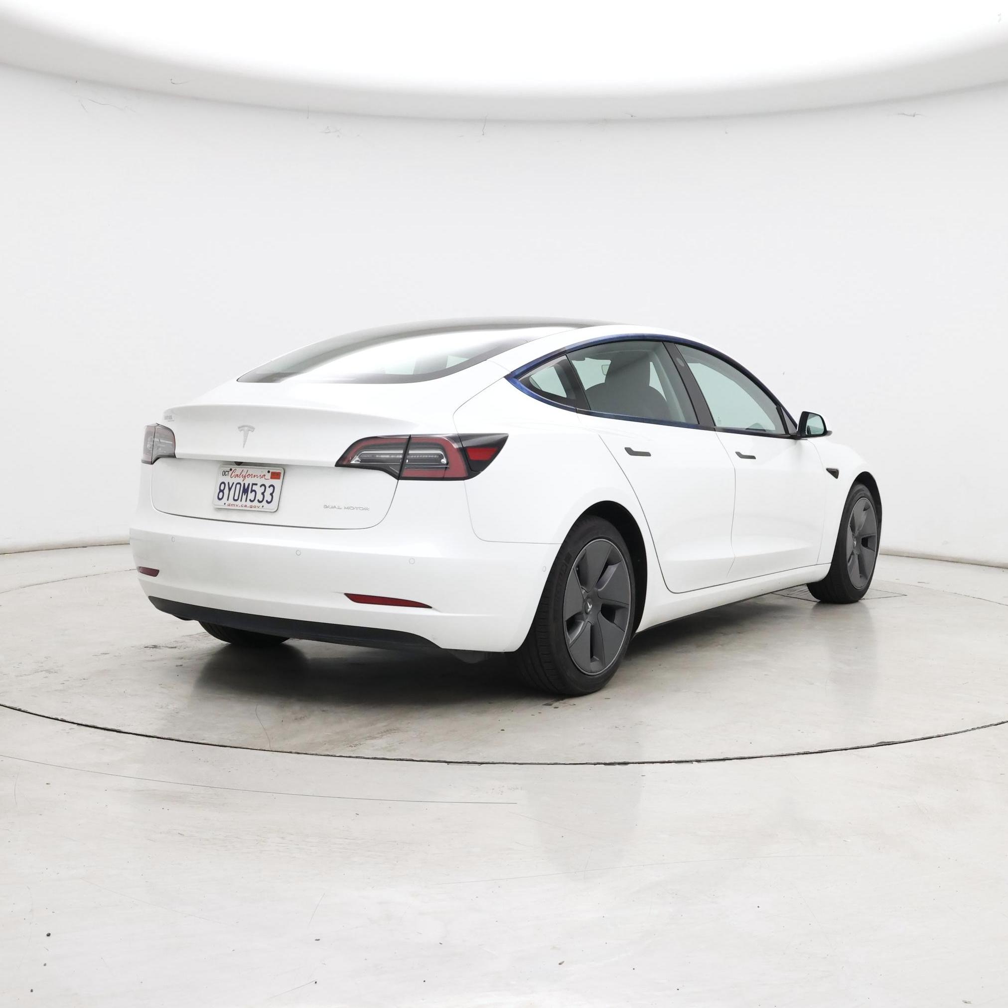 Thumbnail: 2021 Tesla Model 3 - 8