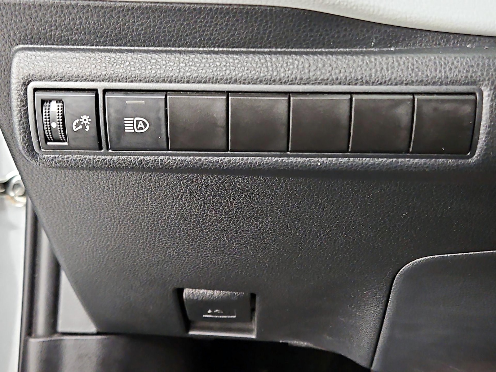2021 Toyota Corolla SE - Photo 14
