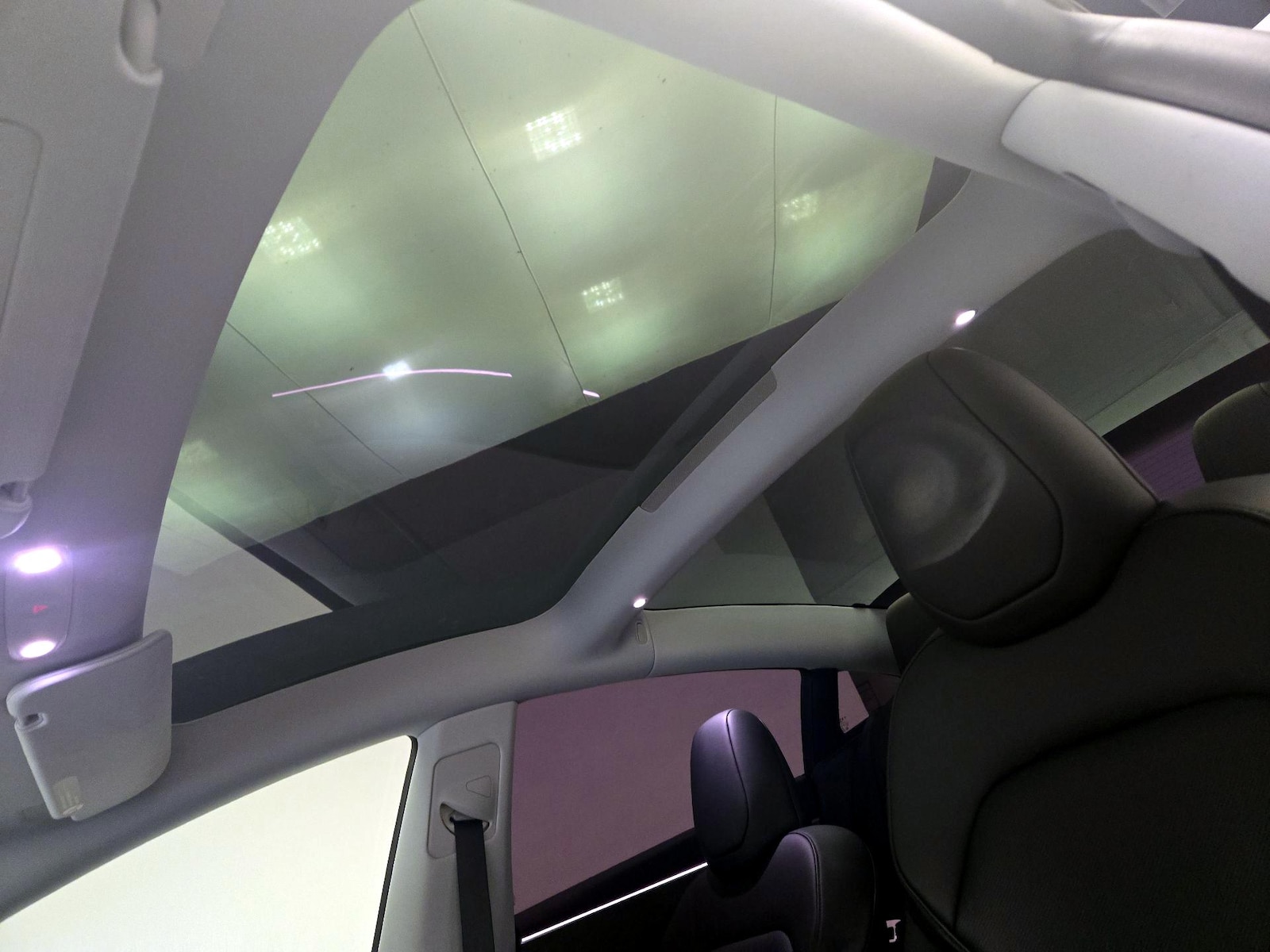Skylight(s) & Overhead Airbags