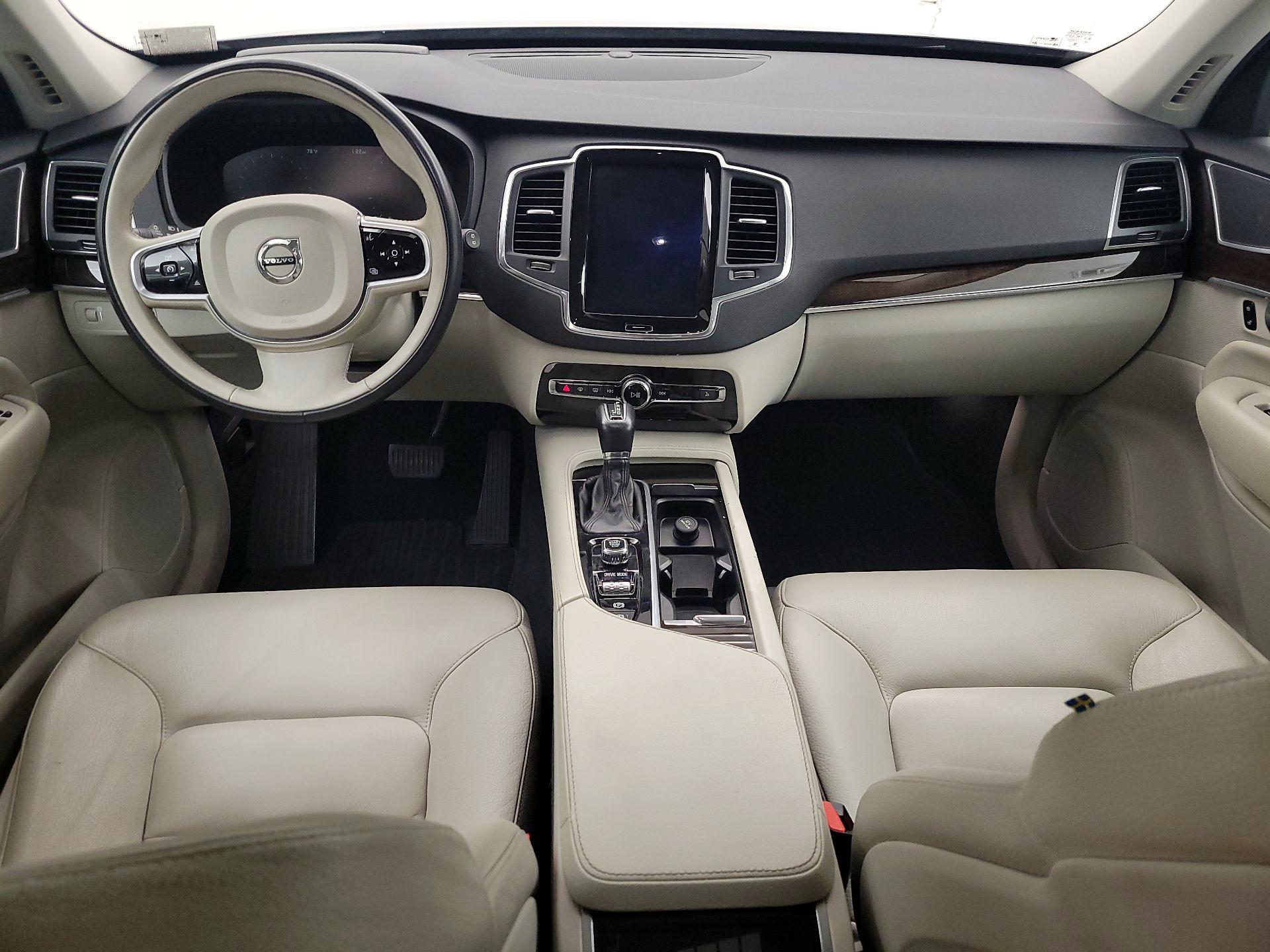 Thumbnail: 2019 Volvo XC90 - 9