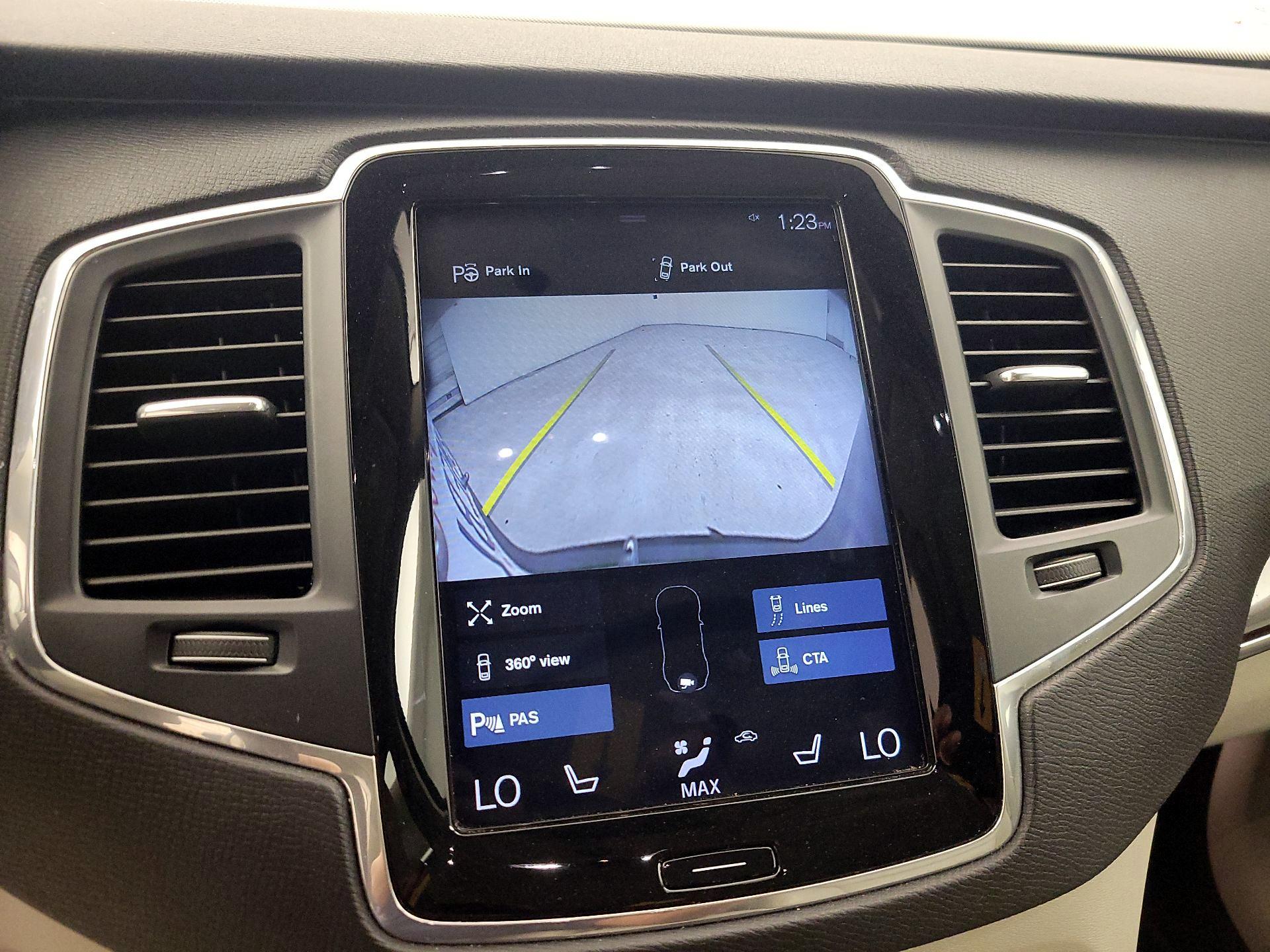 Thumbnail: 2019 Volvo XC90 - 14