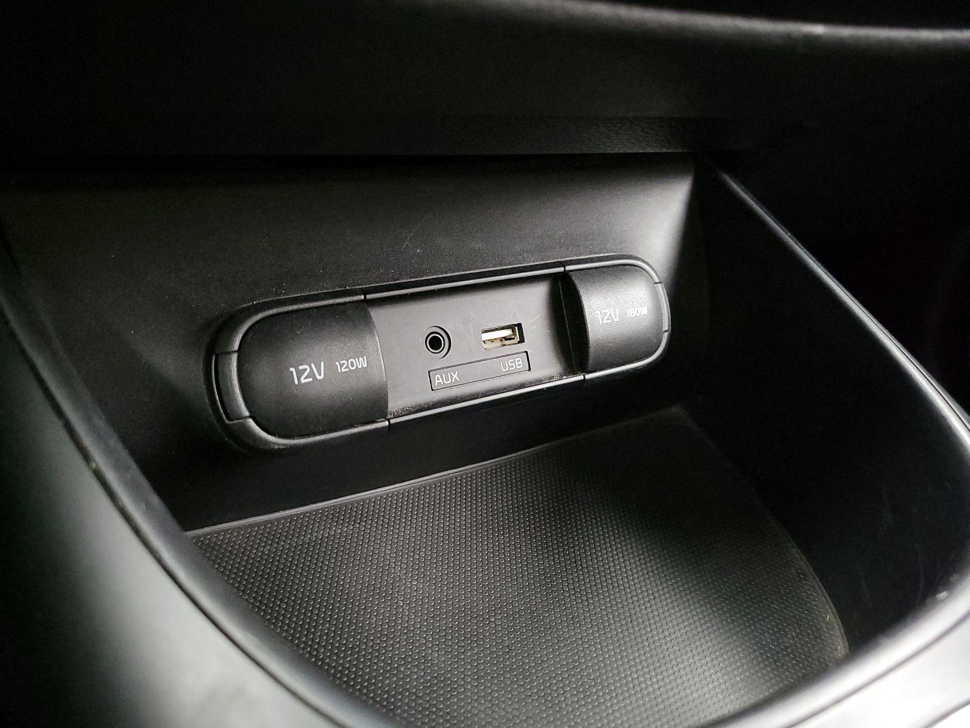 Thumbnail: 2015 Kia Soul - 17