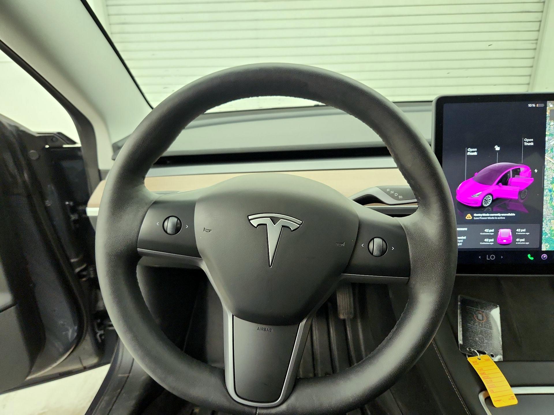 Thumbnail: 2023 Tesla Model 3 - 10