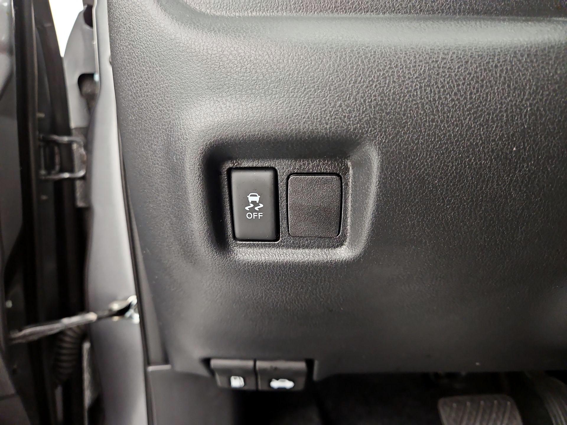 Thumbnail: 2019 Nissan Versa - 13