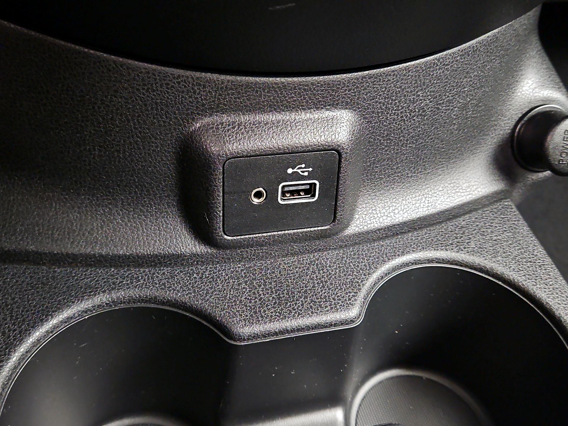 Thumbnail: 2019 Nissan Versa - 18