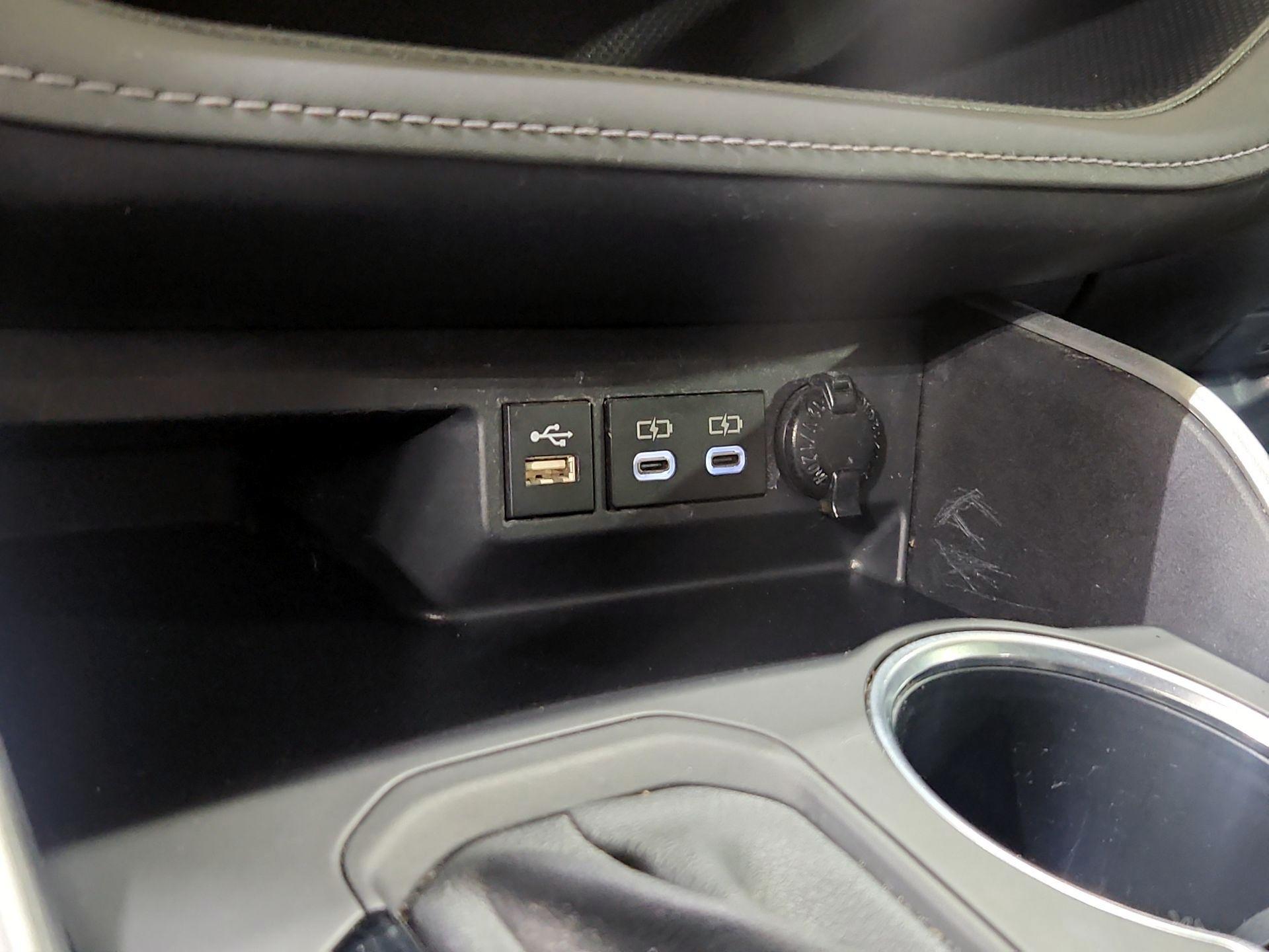 Thumbnail: 2024 Toyota Highlander - 19