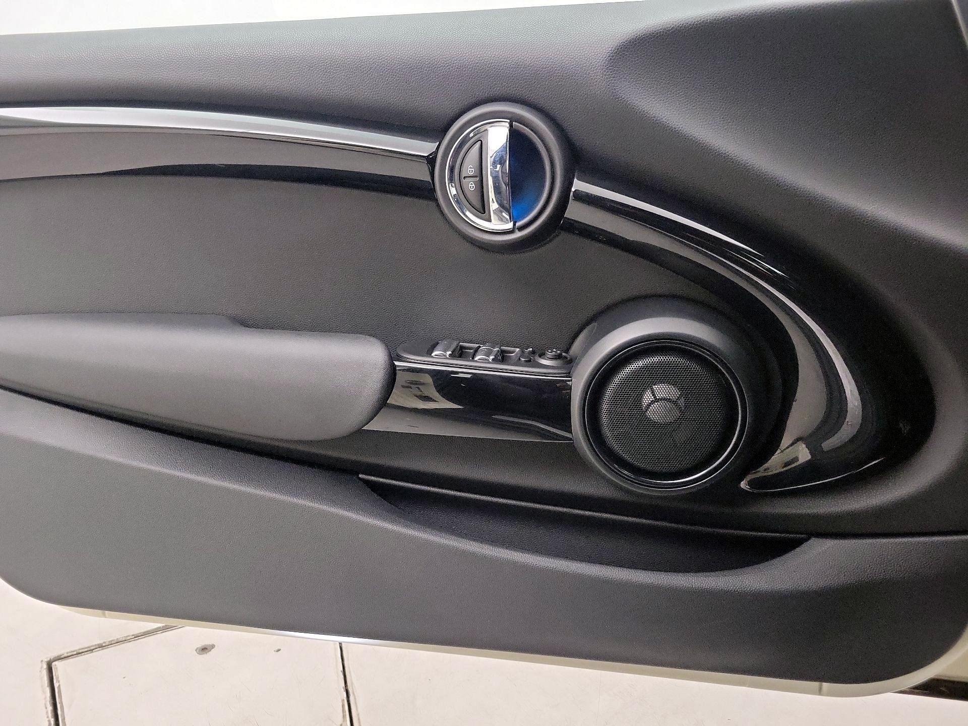 Thumbnail: 2018 MINI Cooper - 12