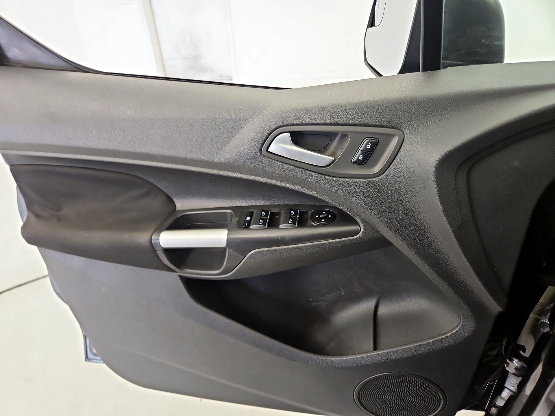 Thumbnail: 2015 Ford Transit Series - 12