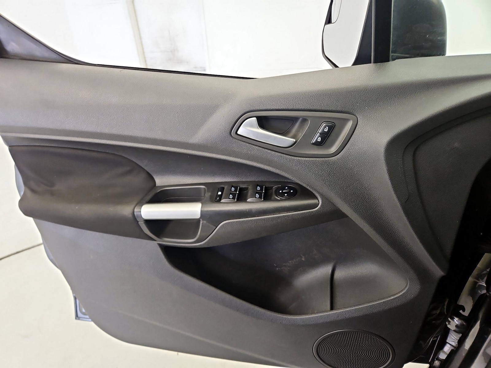 2015 Ford Transit Connect XLT - Photo 13