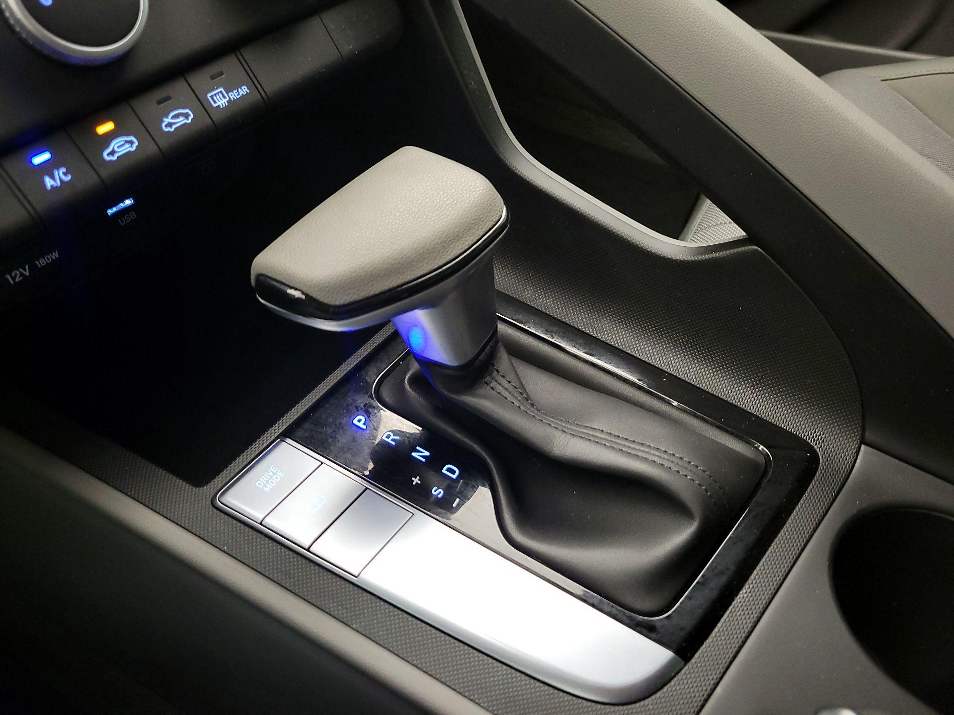 Thumbnail: 2024 Hyundai Elantra - 17