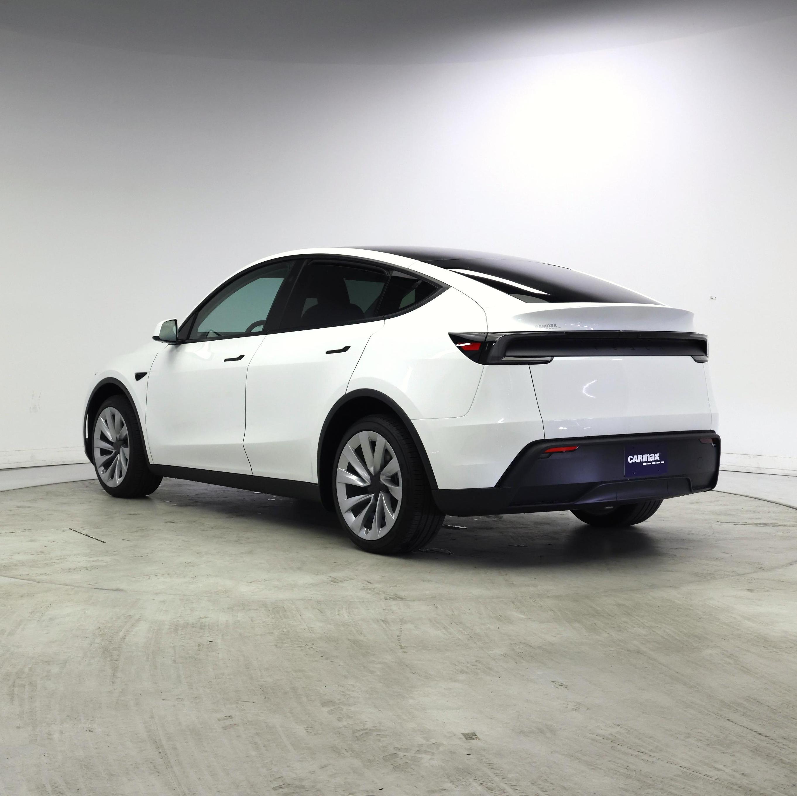 Thumbnail: 2026 Tesla Model Y - 2