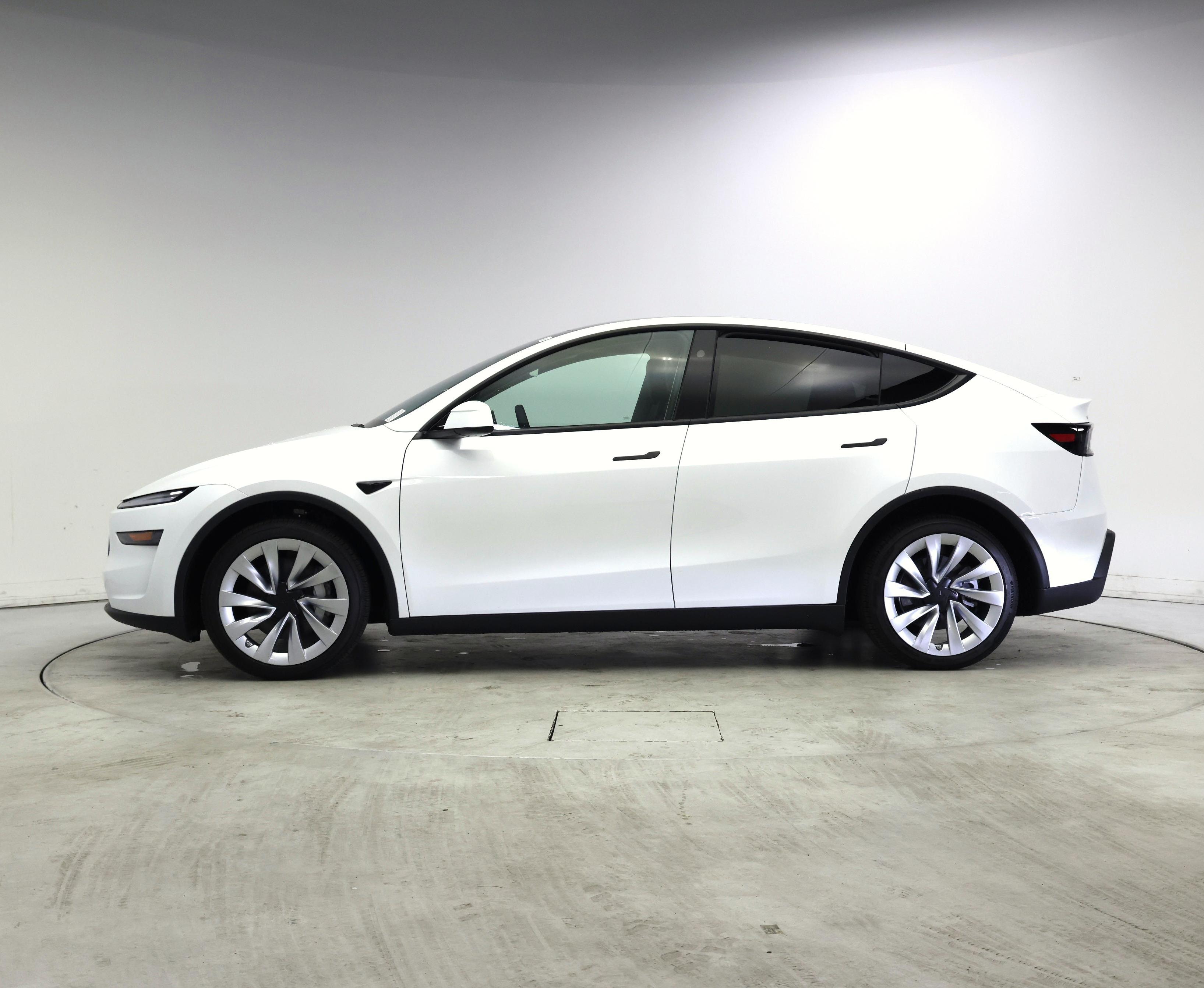 Thumbnail: 2026 Tesla Model Y - 3