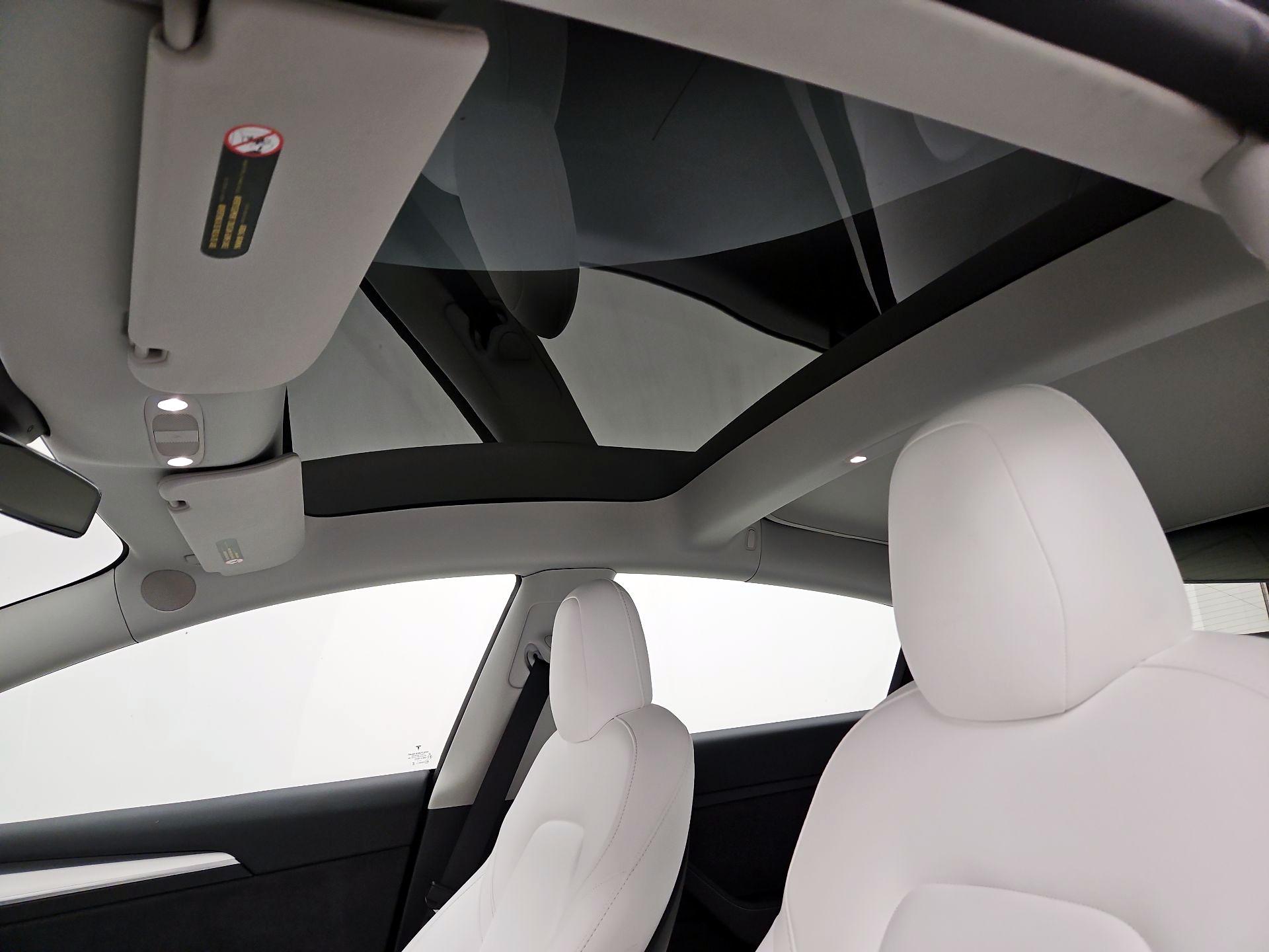 Thumbnail: 2022 Tesla Model 3 - 19