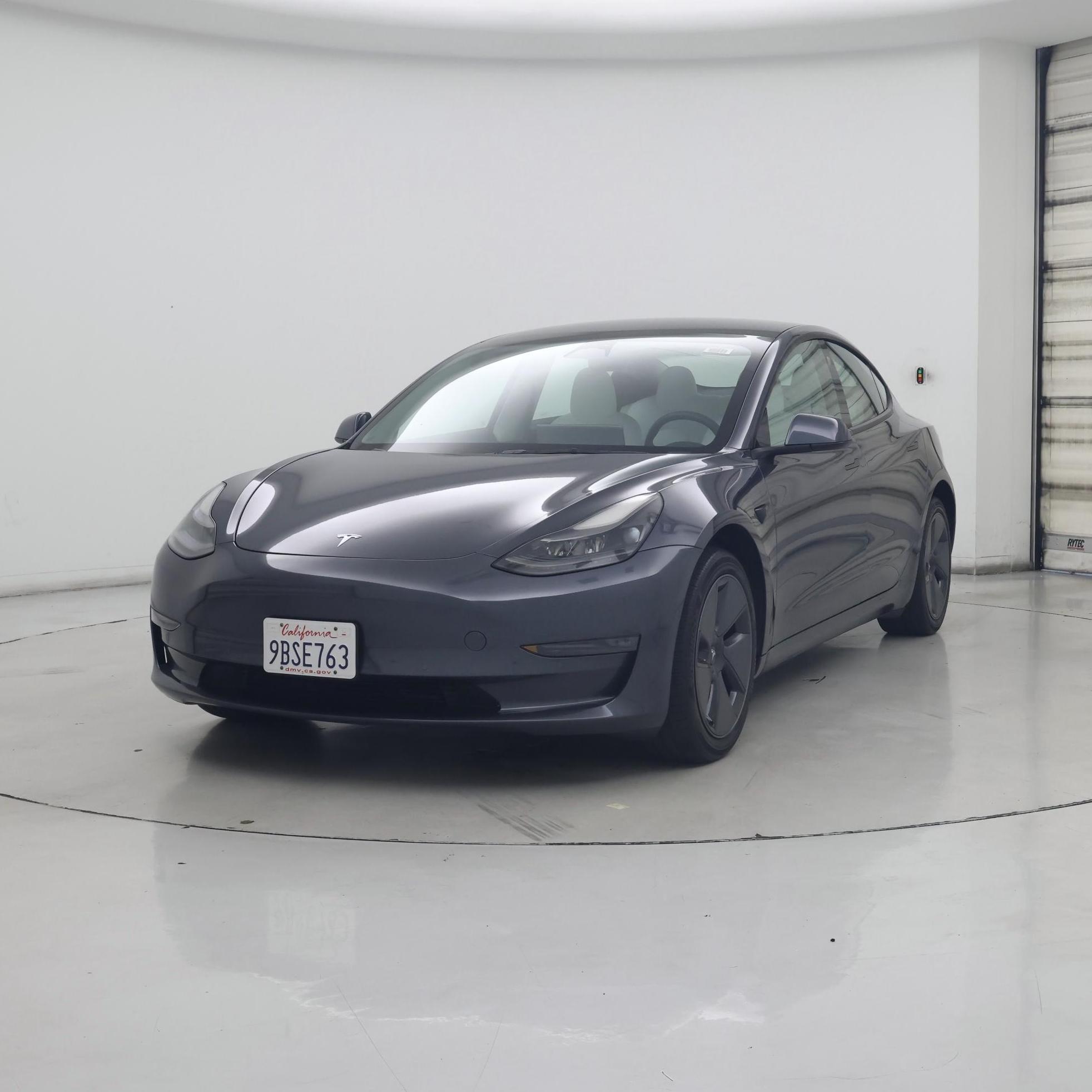 Thumbnail: 2022 Tesla Model 3 - 4