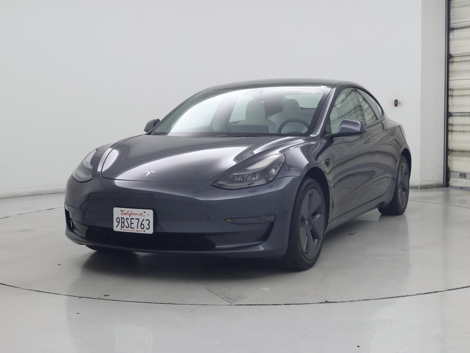 2022 Tesla Model 3 Long Range - Photo 5