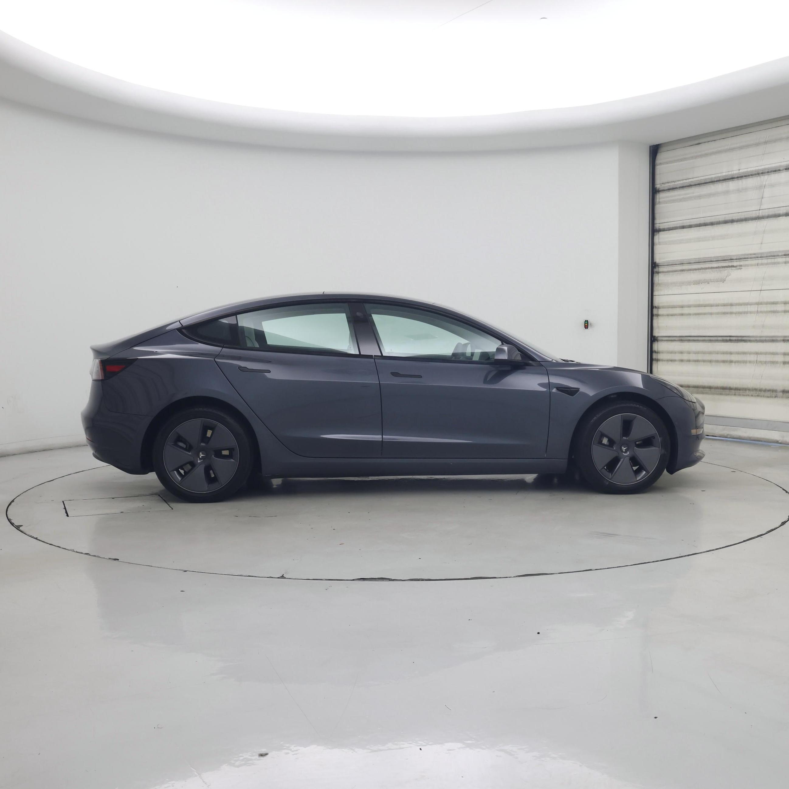 Thumbnail: 2022 Tesla Model 3 - 7