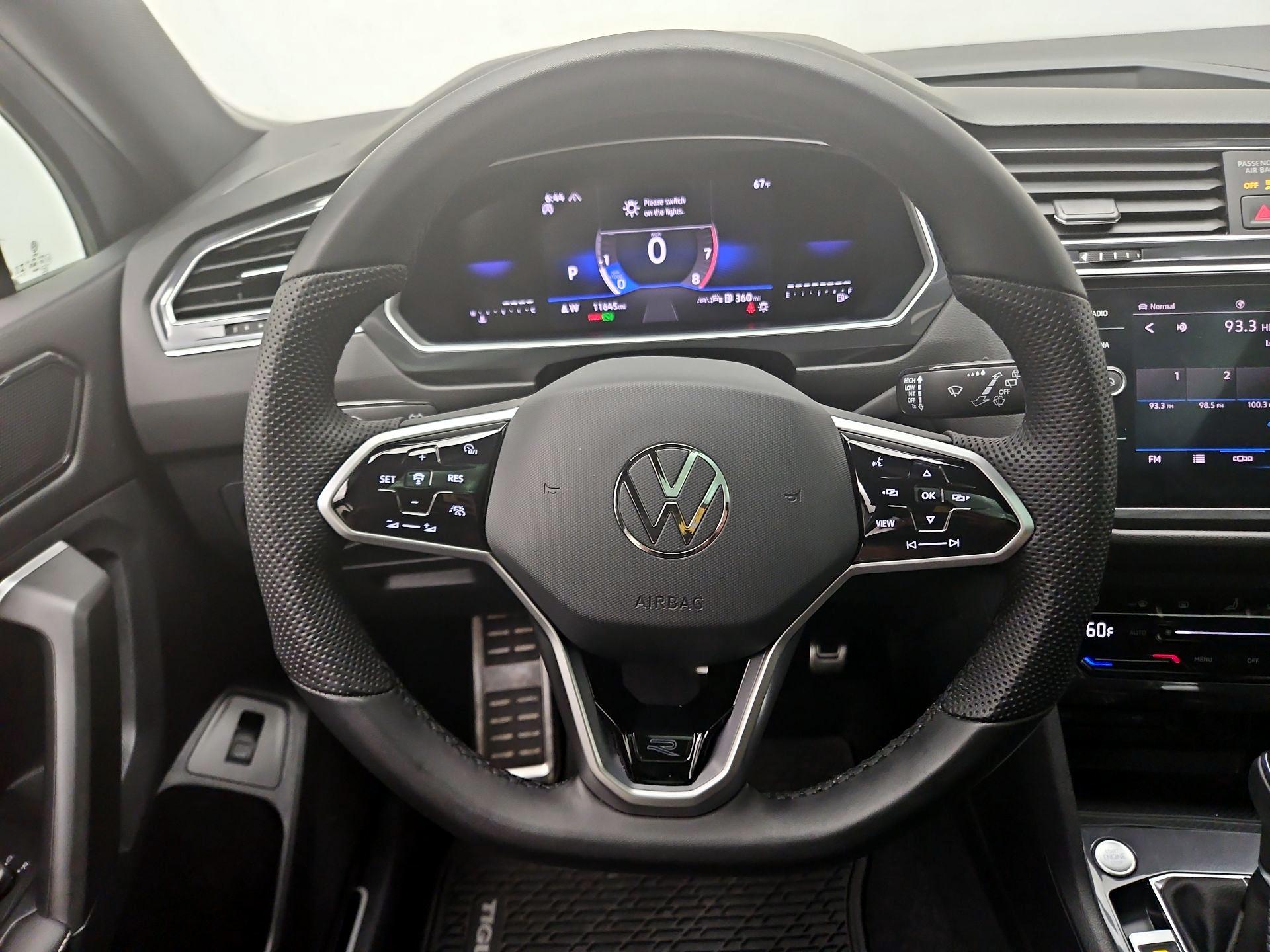 Thumbnail: 2024 Volkswagen Tiguan - 10