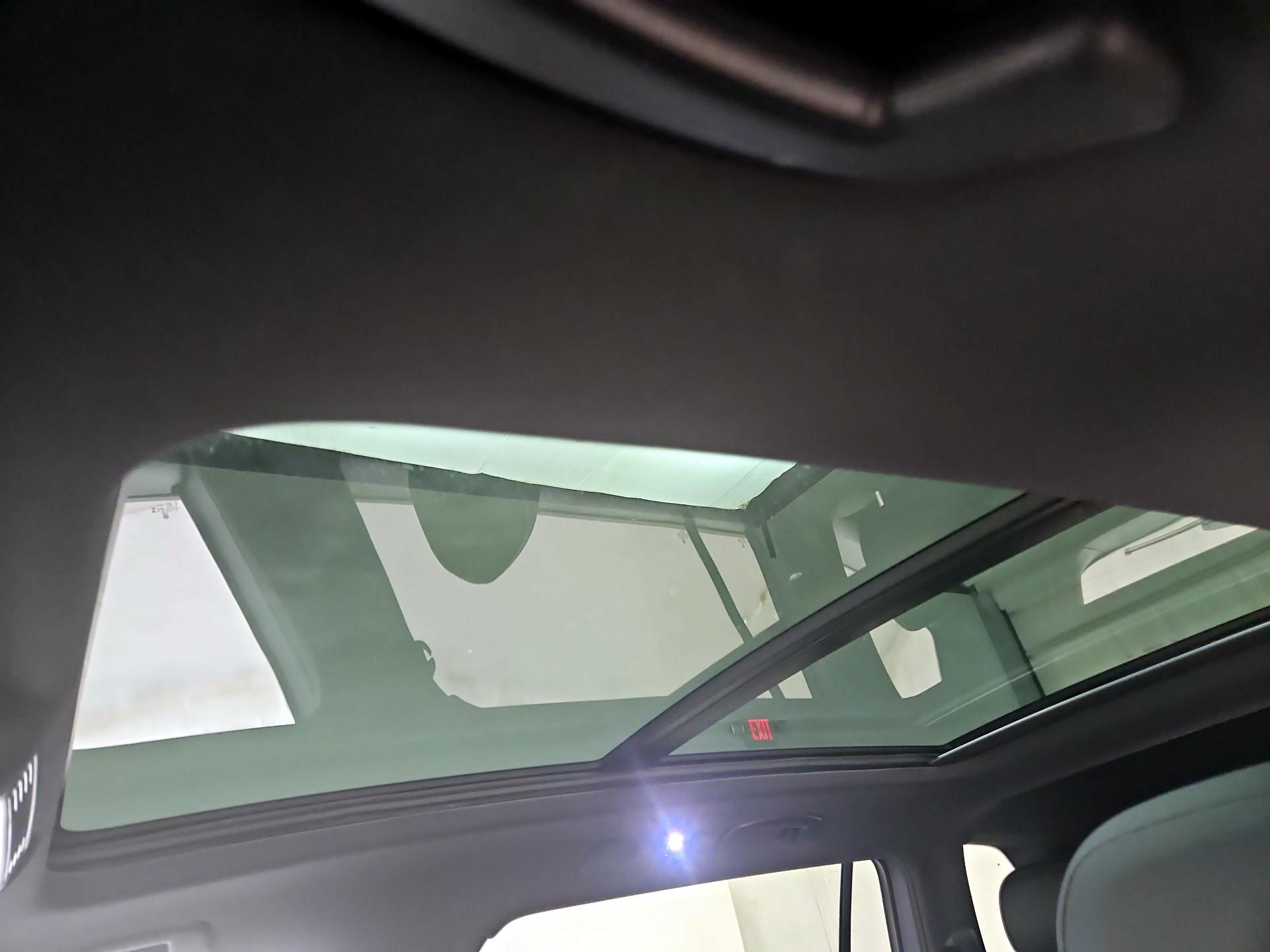 Thumbnail: 2024 Volkswagen Tiguan - 19