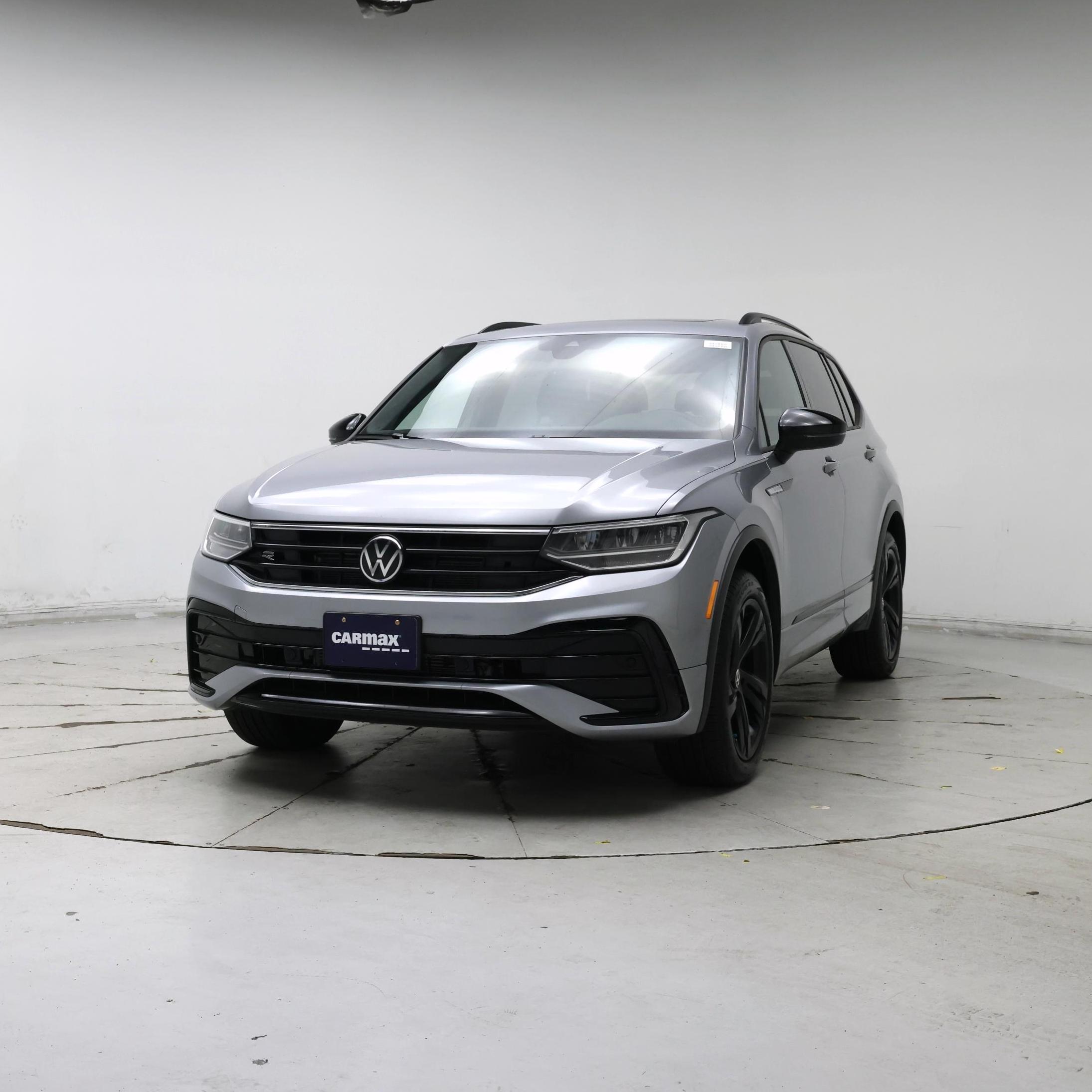Thumbnail: 2024 Volkswagen Tiguan - 4
