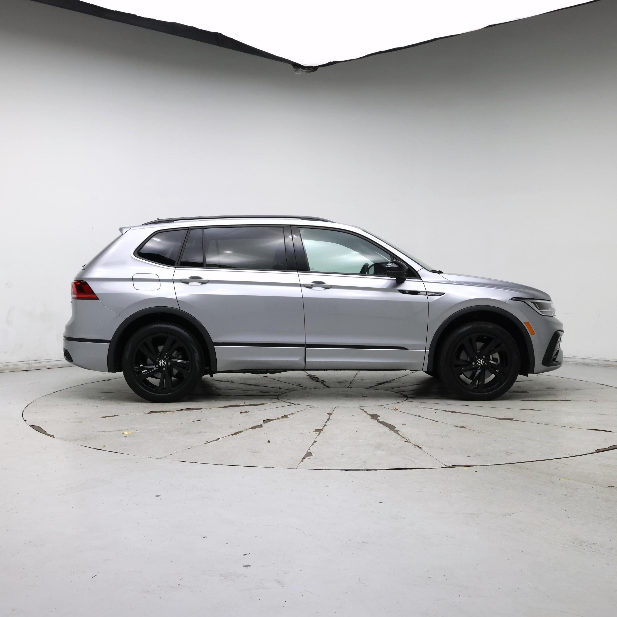 Thumbnail: 2024 Volkswagen Tiguan - 7