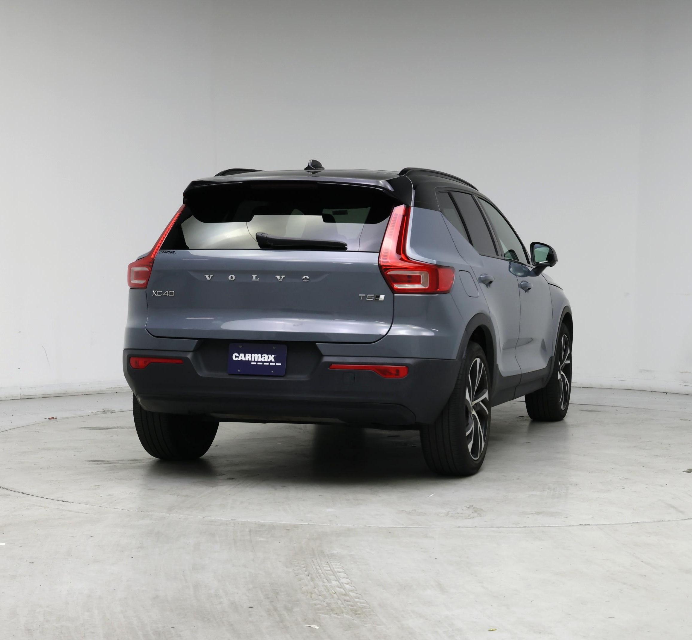 Thumbnail: 2021 Volvo XC40 - 8
