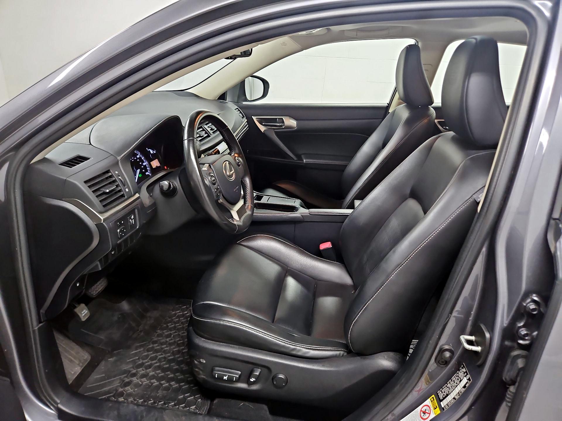 Thumbnail: 2014 Lexus CT - 11