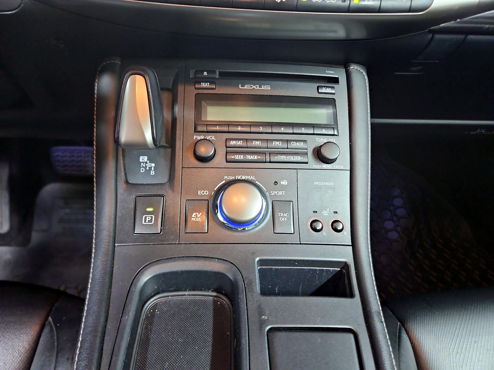 Thumbnail: 2014 Lexus CT - 17