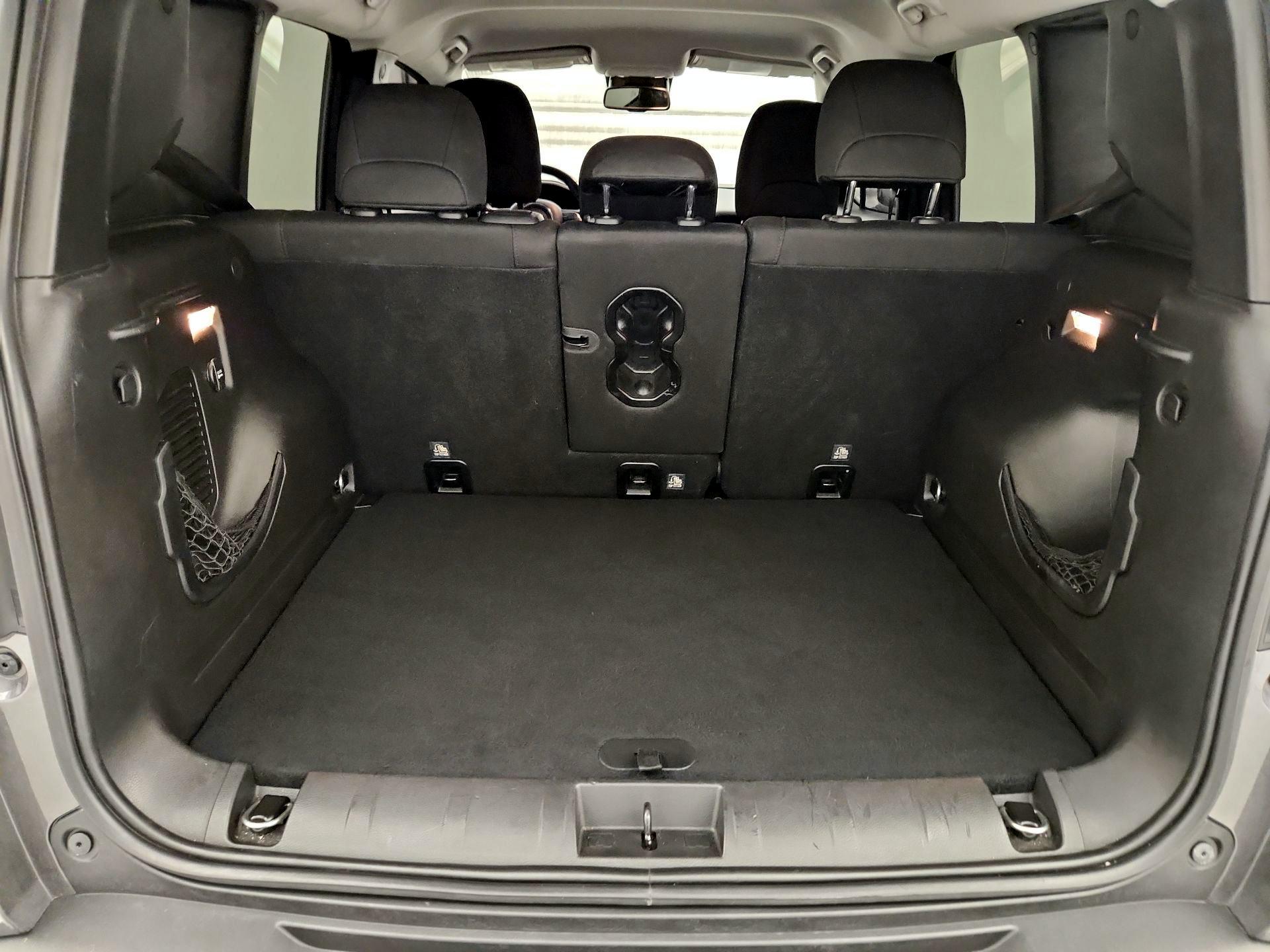 Thumbnail: 2017 Jeep Renegade - 20