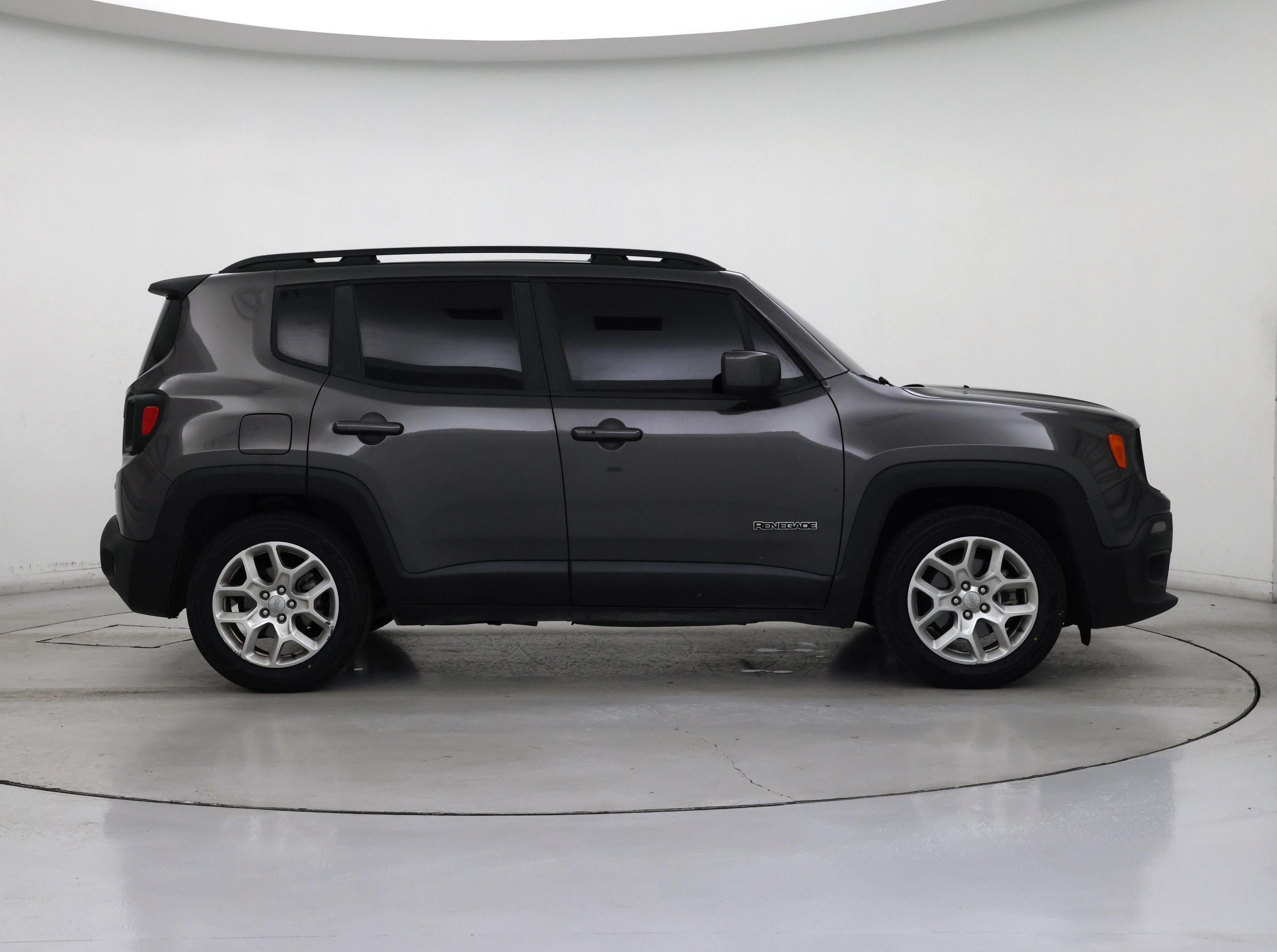 Thumbnail: 2017 Jeep Renegade - 7