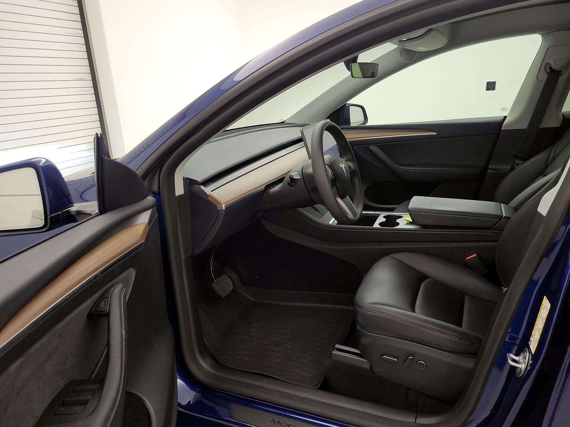Thumbnail: 2024 Tesla Model Y - 11