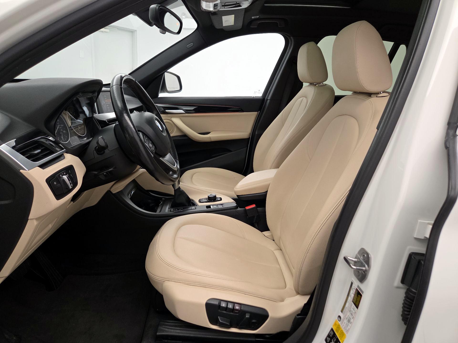 Thumbnail: 2017 BMW X1 - 11