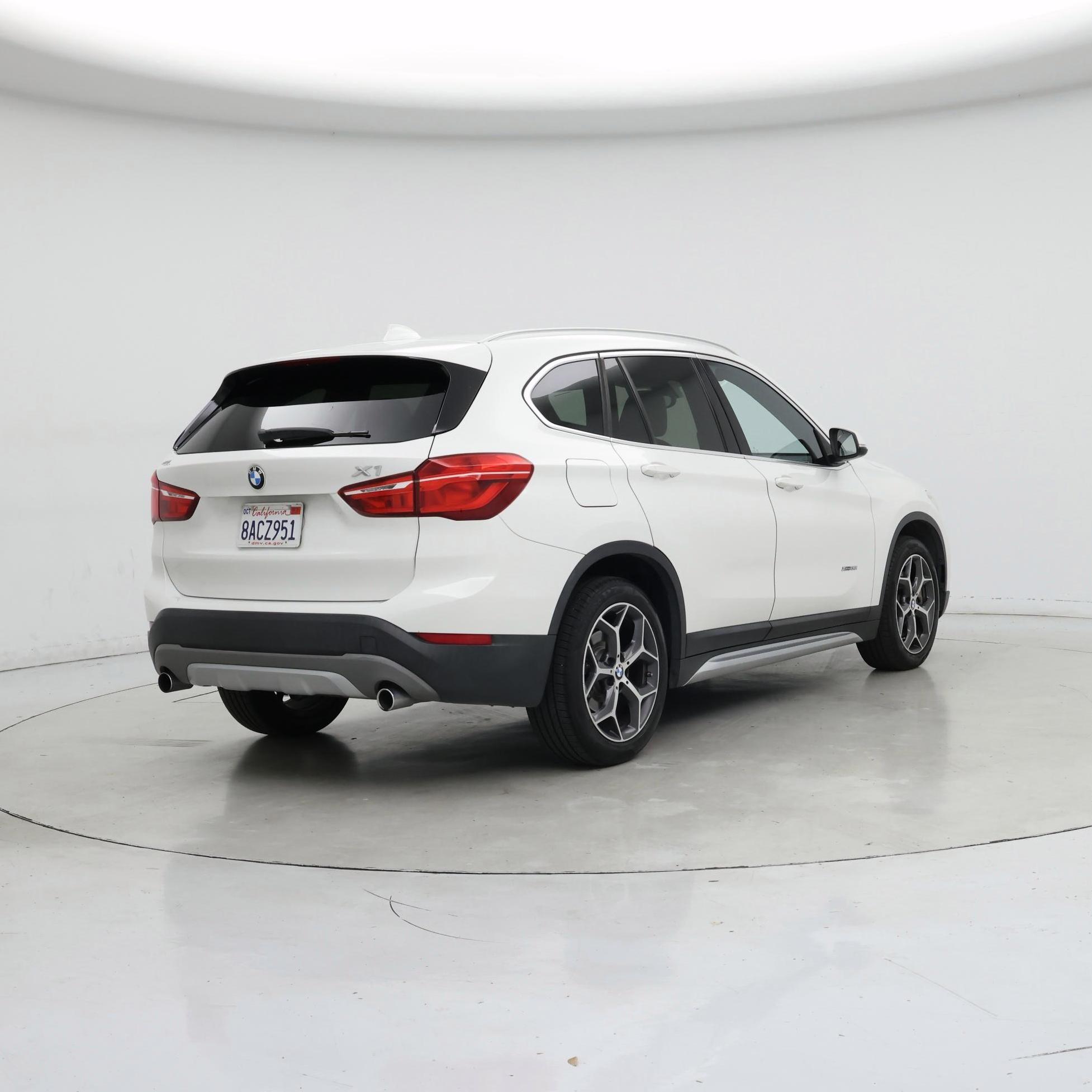 Thumbnail: 2017 BMW X1 - 8