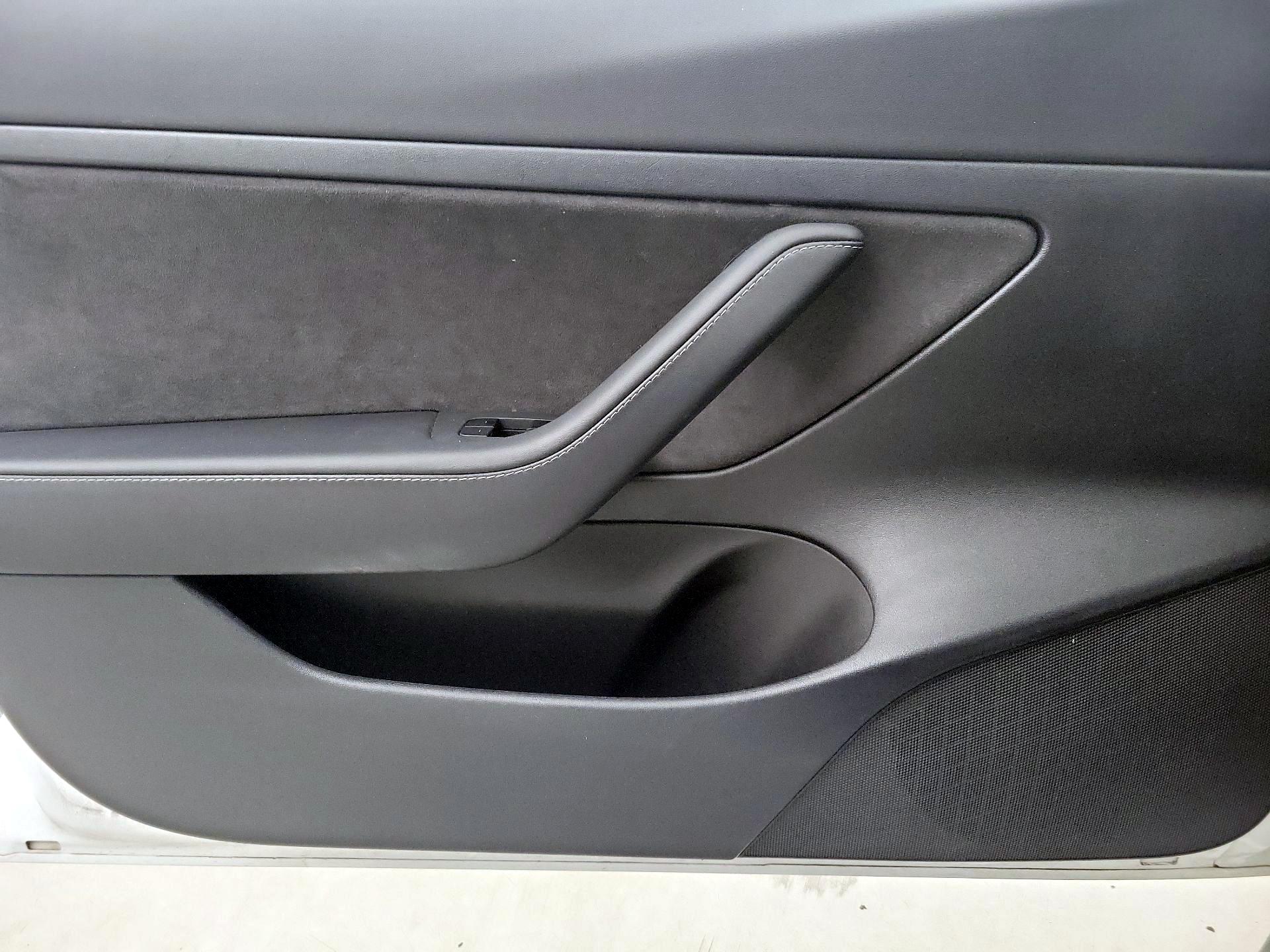 Thumbnail: 2021 Tesla Model 3 - 12