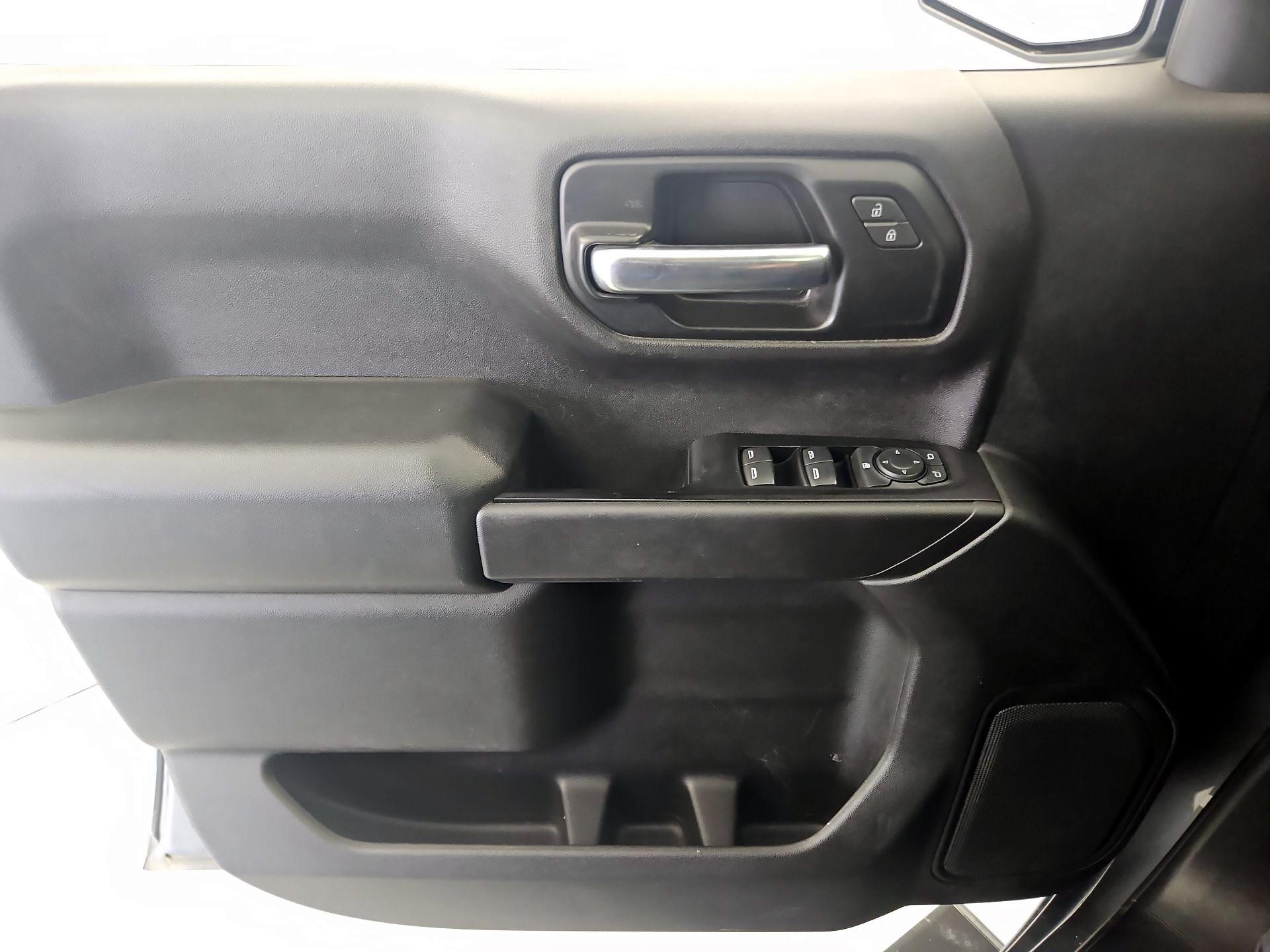 Thumbnail: 2020 Chevrolet Silverado 1500 - 12