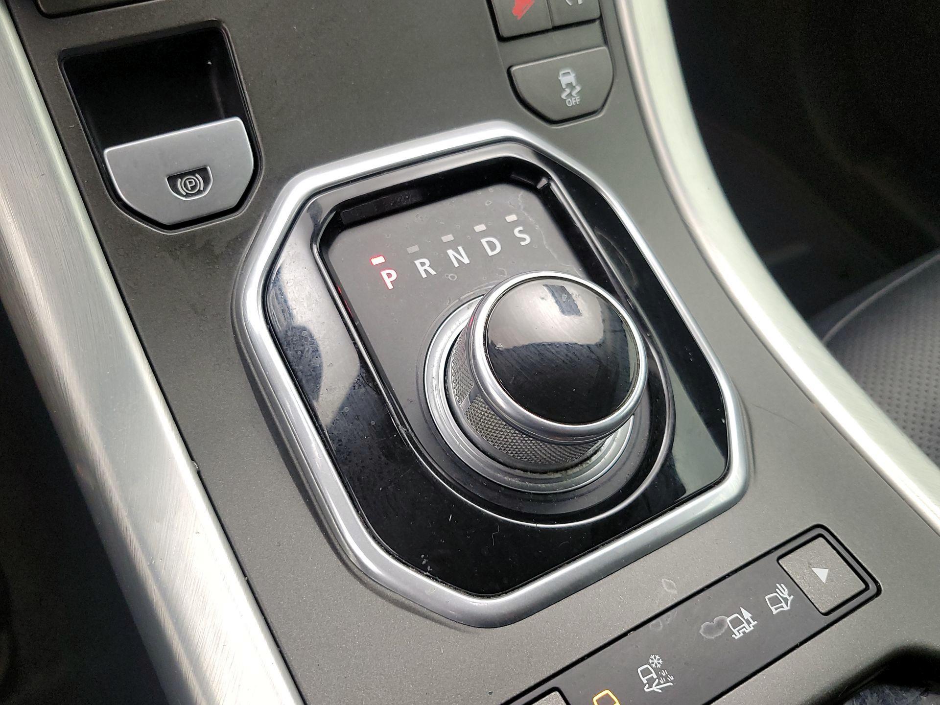 Thumbnail: 2016 Land Rover Range Rover Evoque - 18