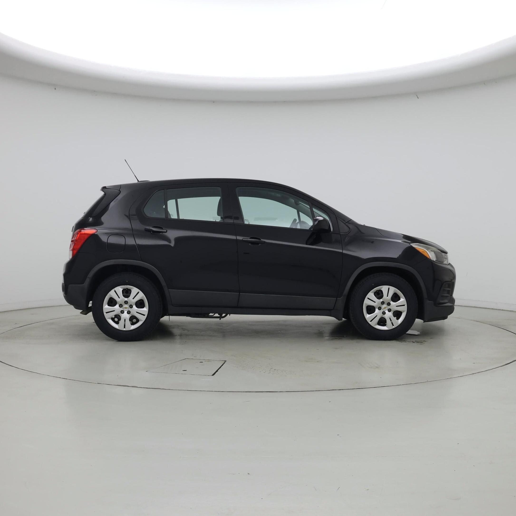 Thumbnail: 2018 Chevrolet Trax - 7