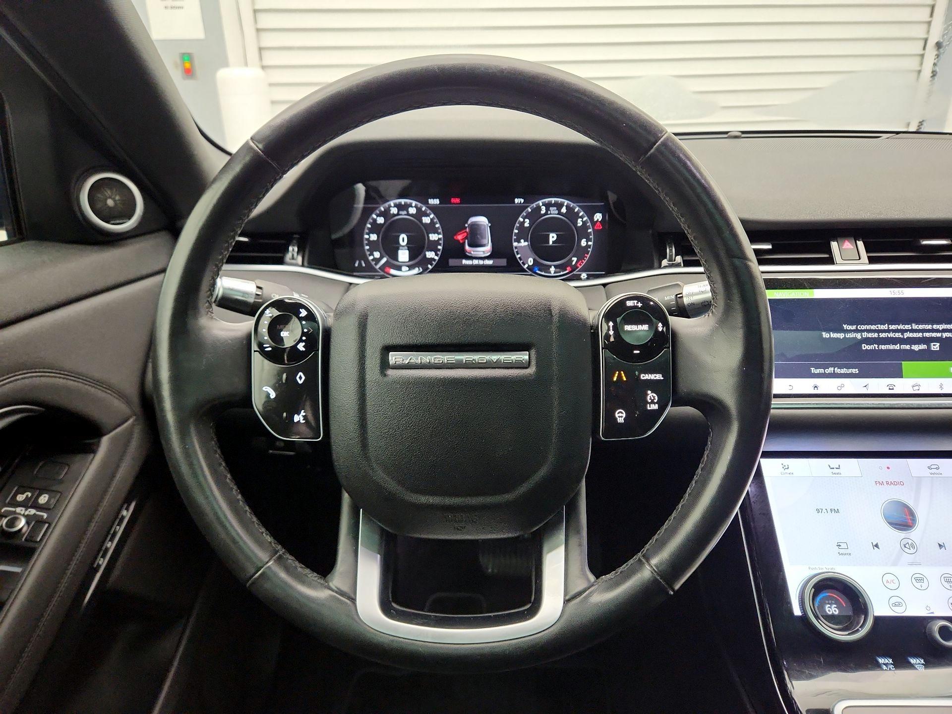 Thumbnail: 2020 Land Rover Range Rover Evoque - 10