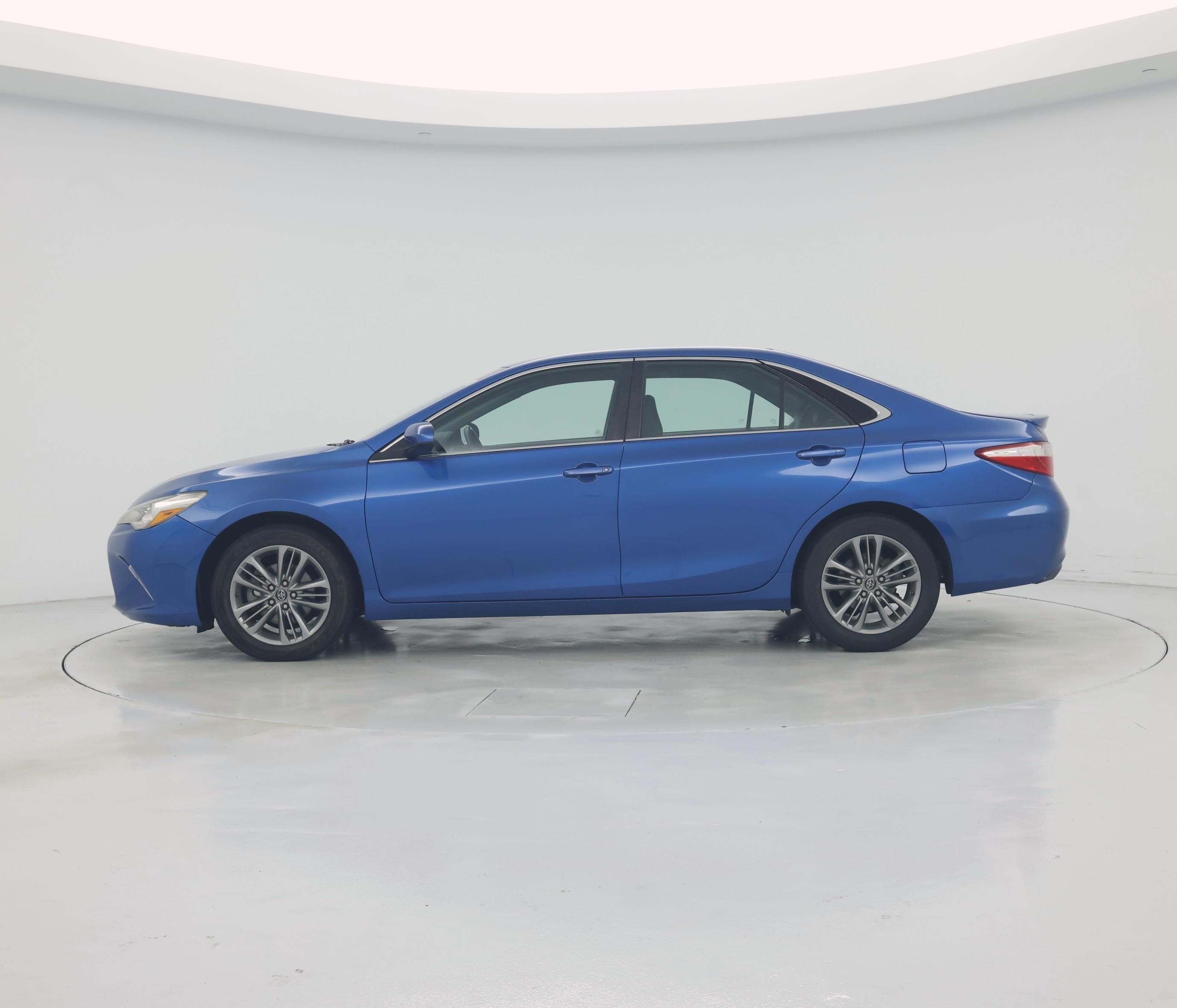 Thumbnail: 2017 Toyota Camry - 3