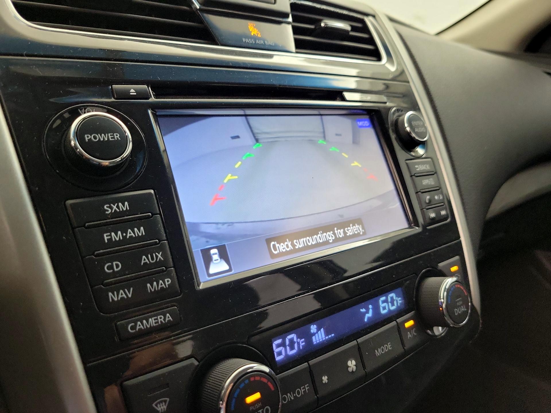 Thumbnail: 2015 Nissan Altima - 15