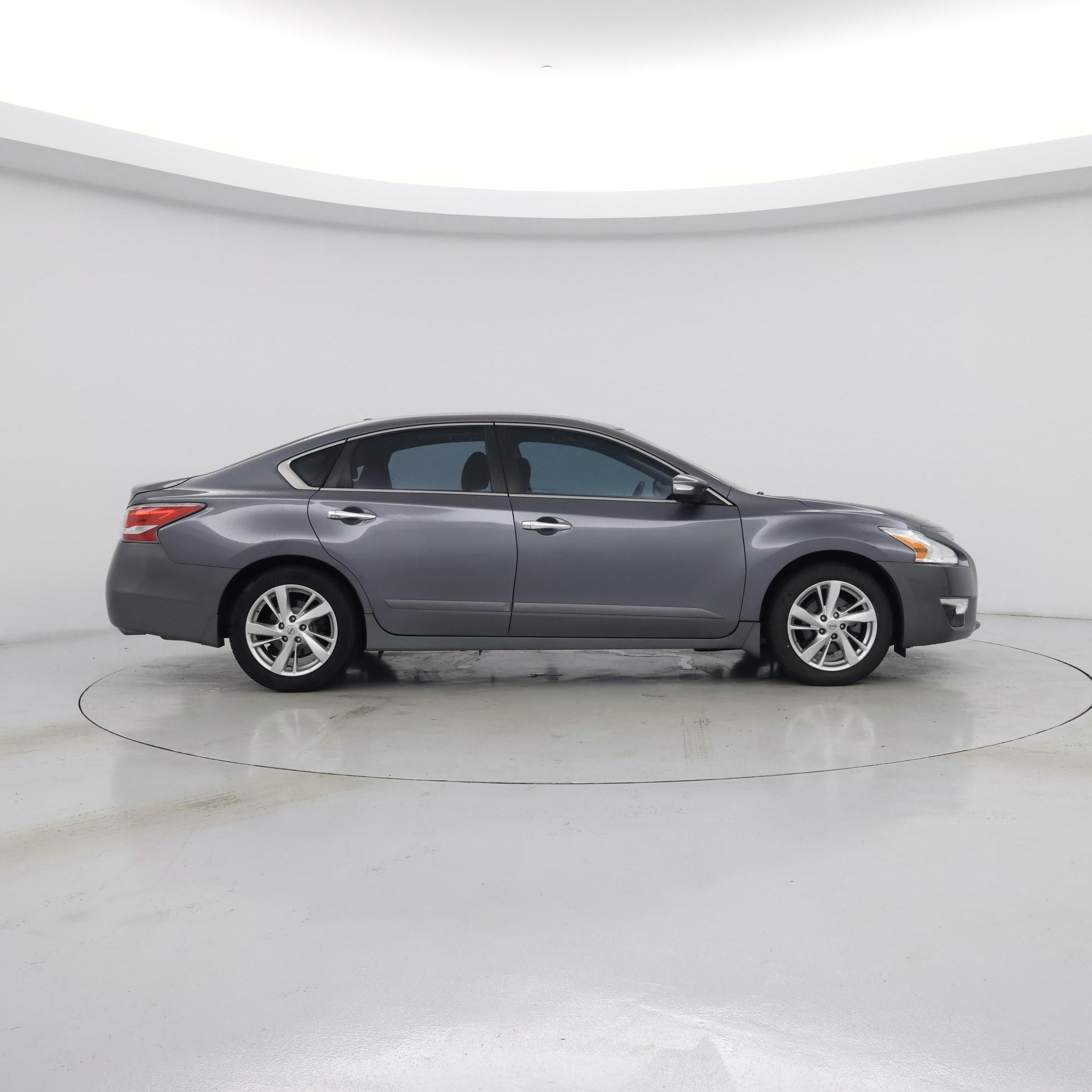 Thumbnail: 2015 Nissan Altima - 7