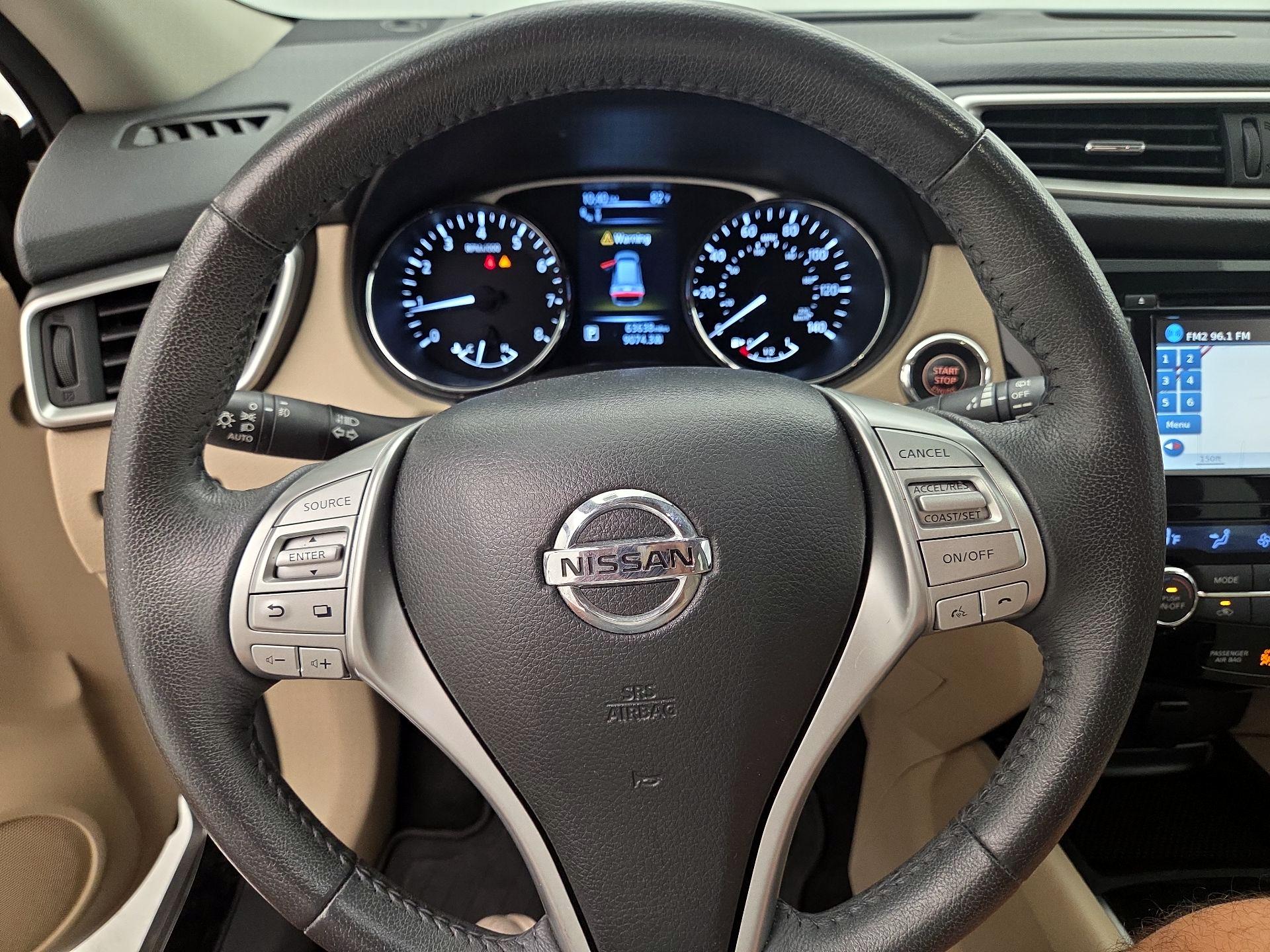 Thumbnail: 2016 Nissan Rogue - 10