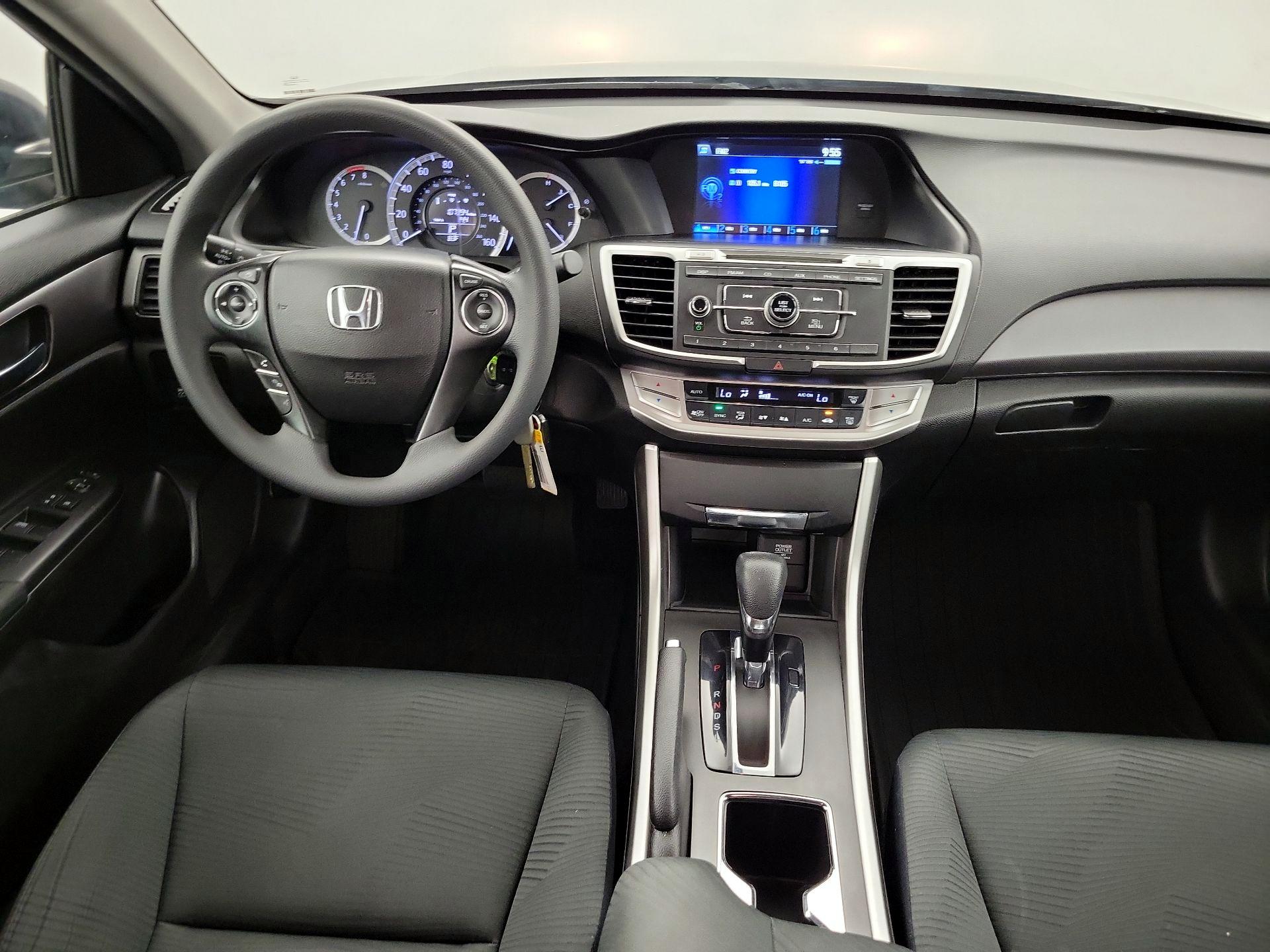 Thumbnail: 2015 Honda Accord - 9