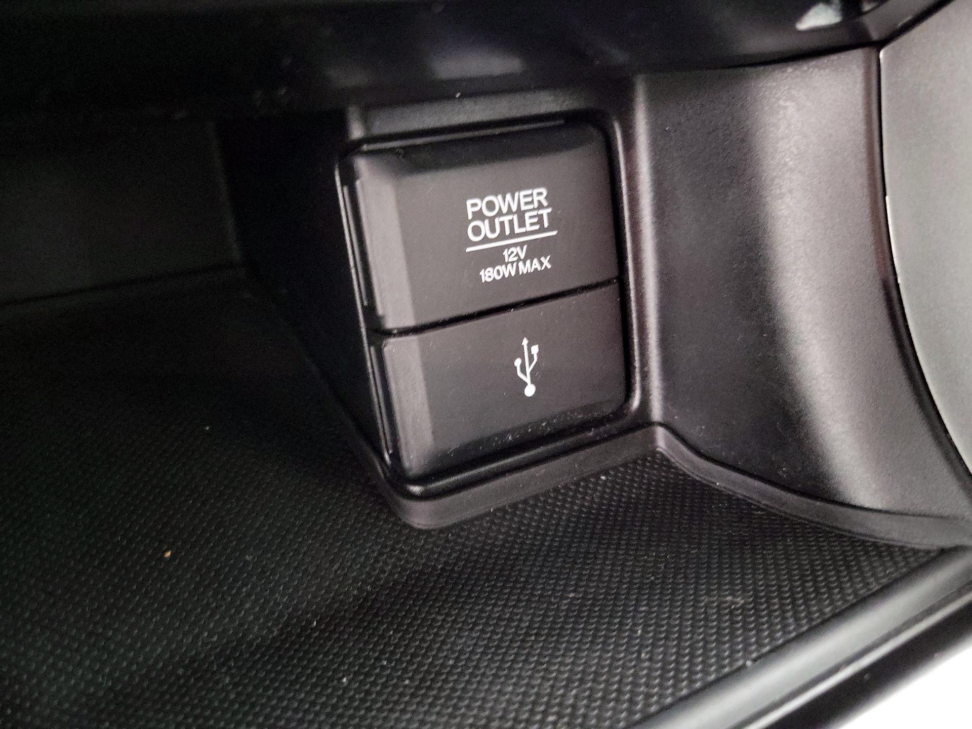 Thumbnail: 2015 Honda Accord - 18