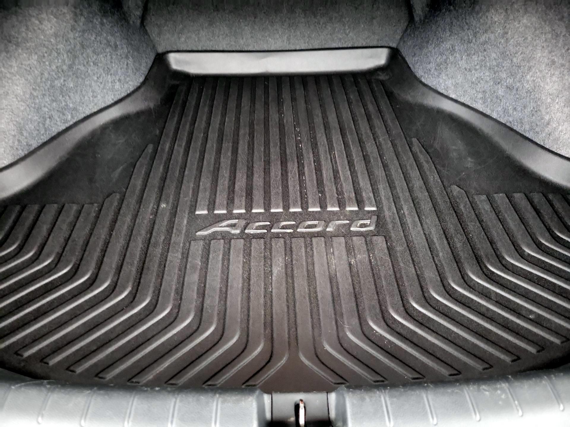 Thumbnail: 2015 Honda Accord - 20