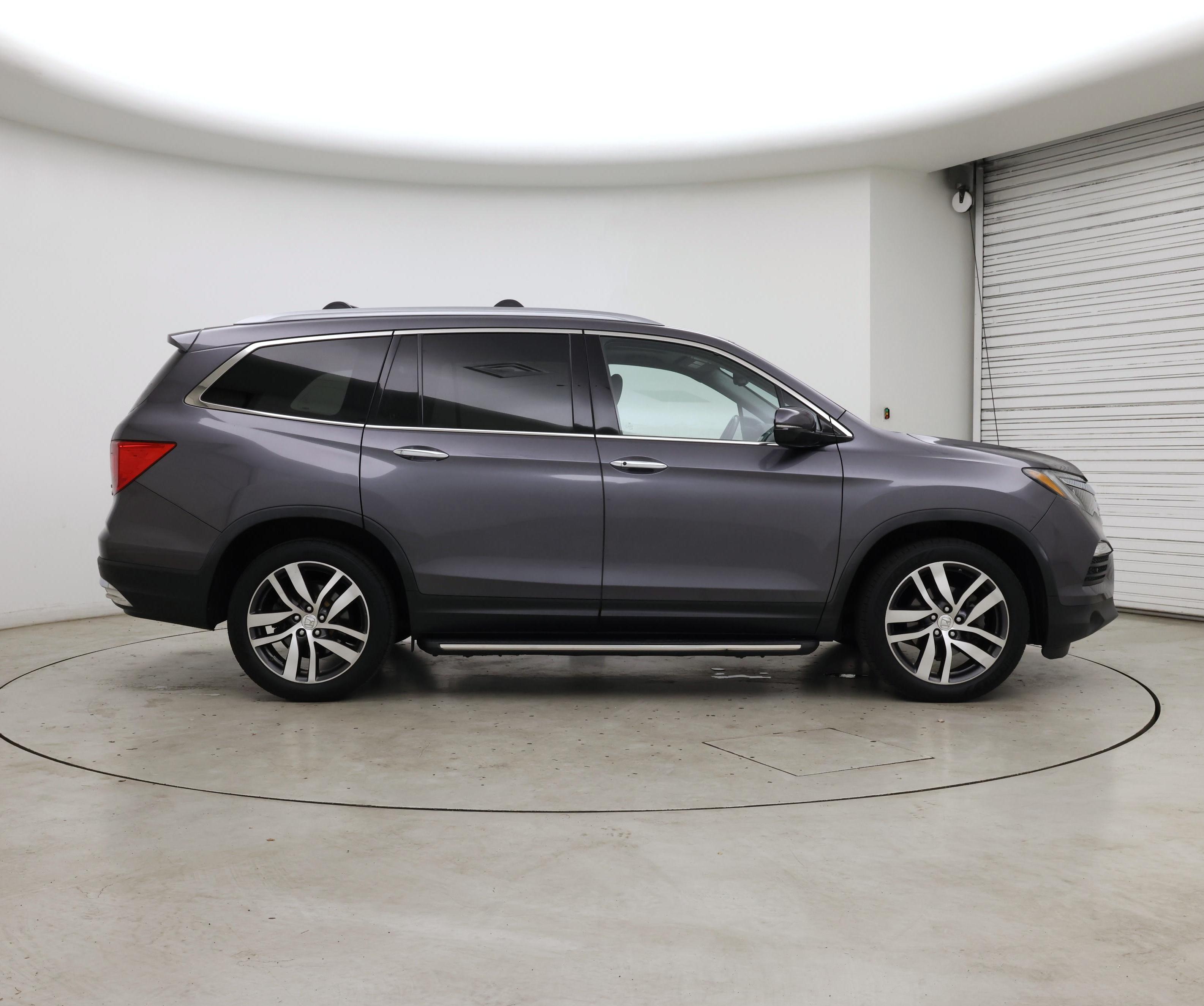 Thumbnail: 2018 Honda Pilot - 7