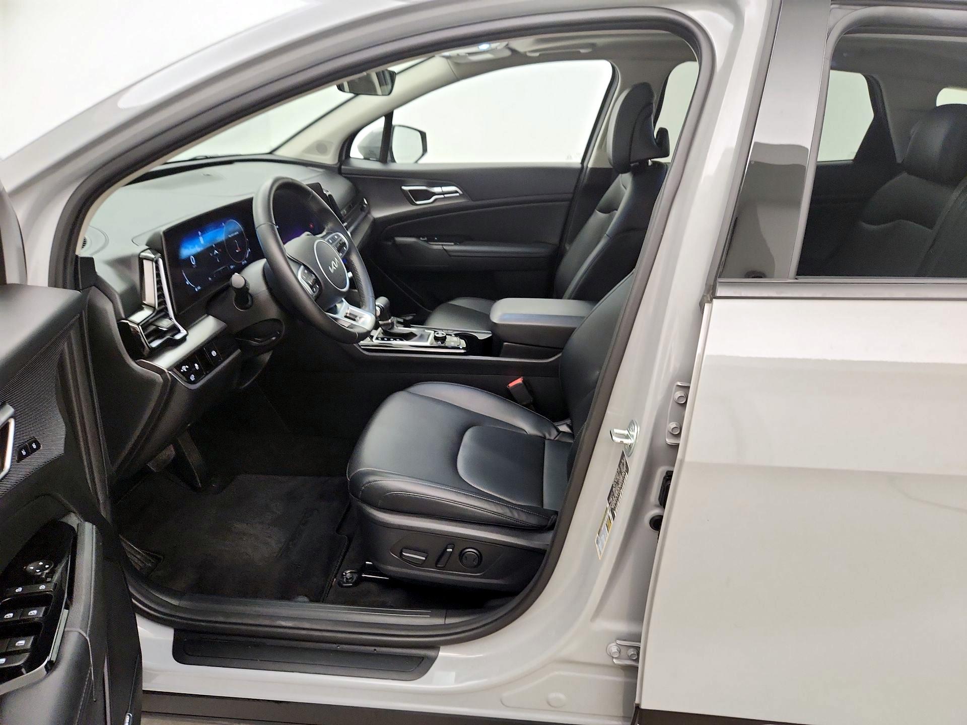 Thumbnail: 2023 Kia Sportage - 11