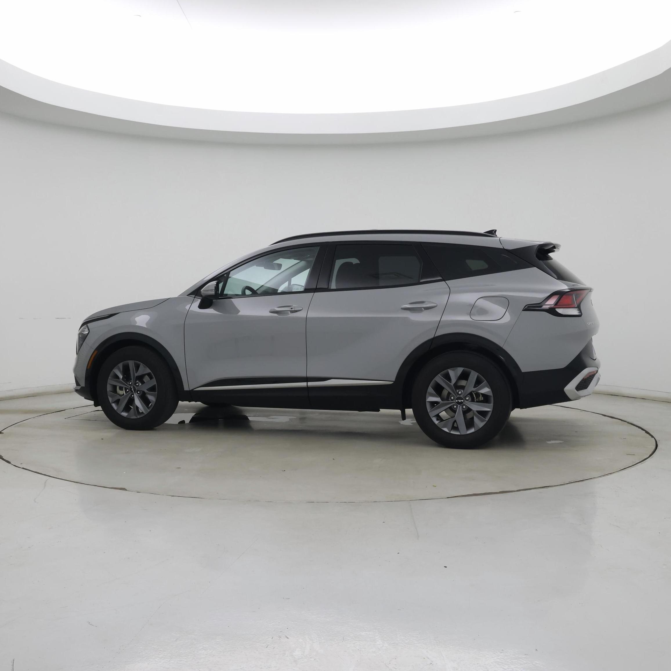 Thumbnail: 2023 Kia Sportage - 3