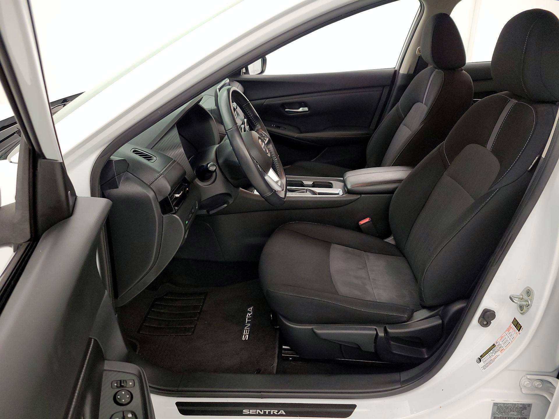 Thumbnail: 2021 Nissan Sentra - 11